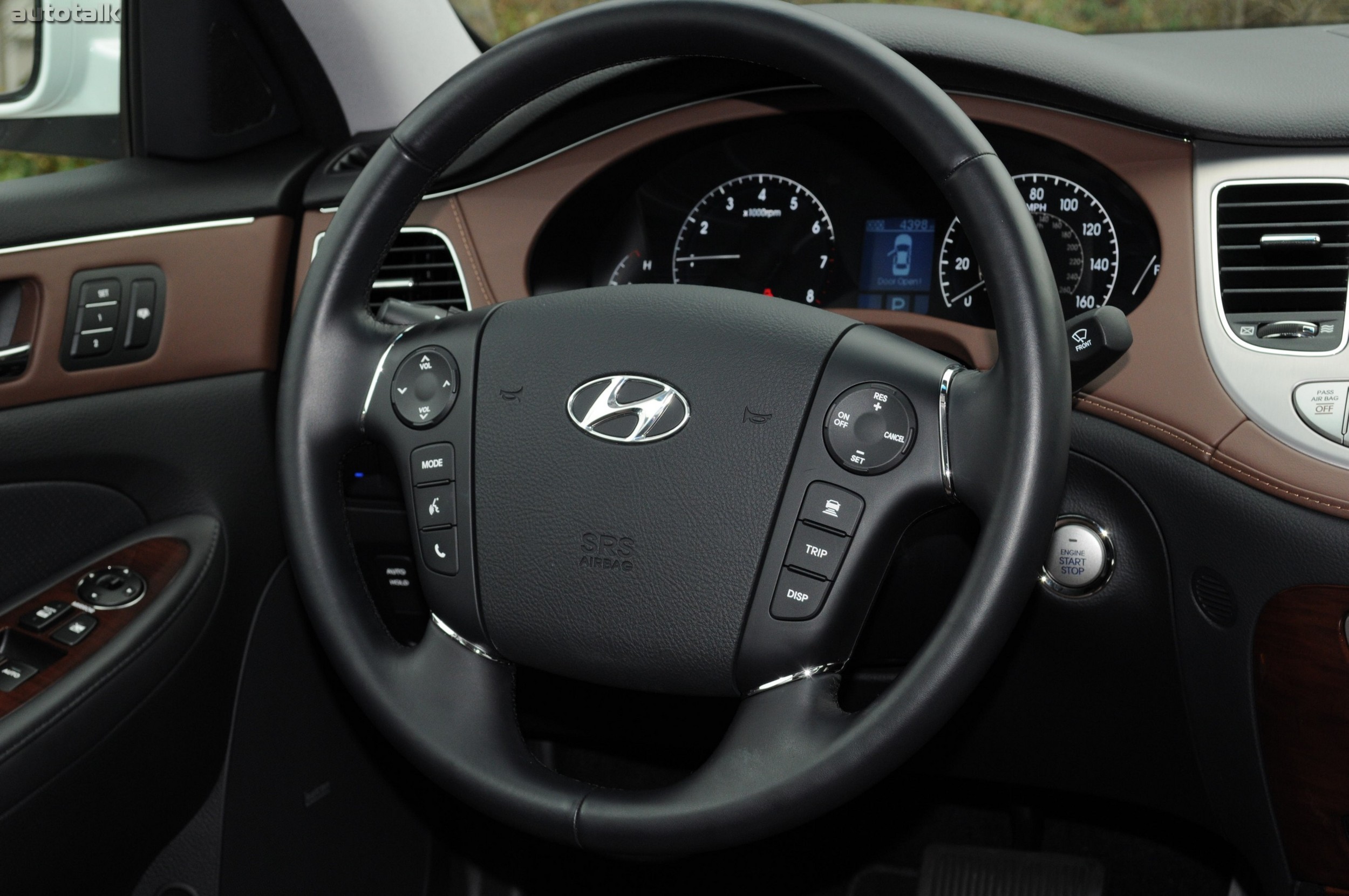 2011 Hyundai Genesis Sedan Review