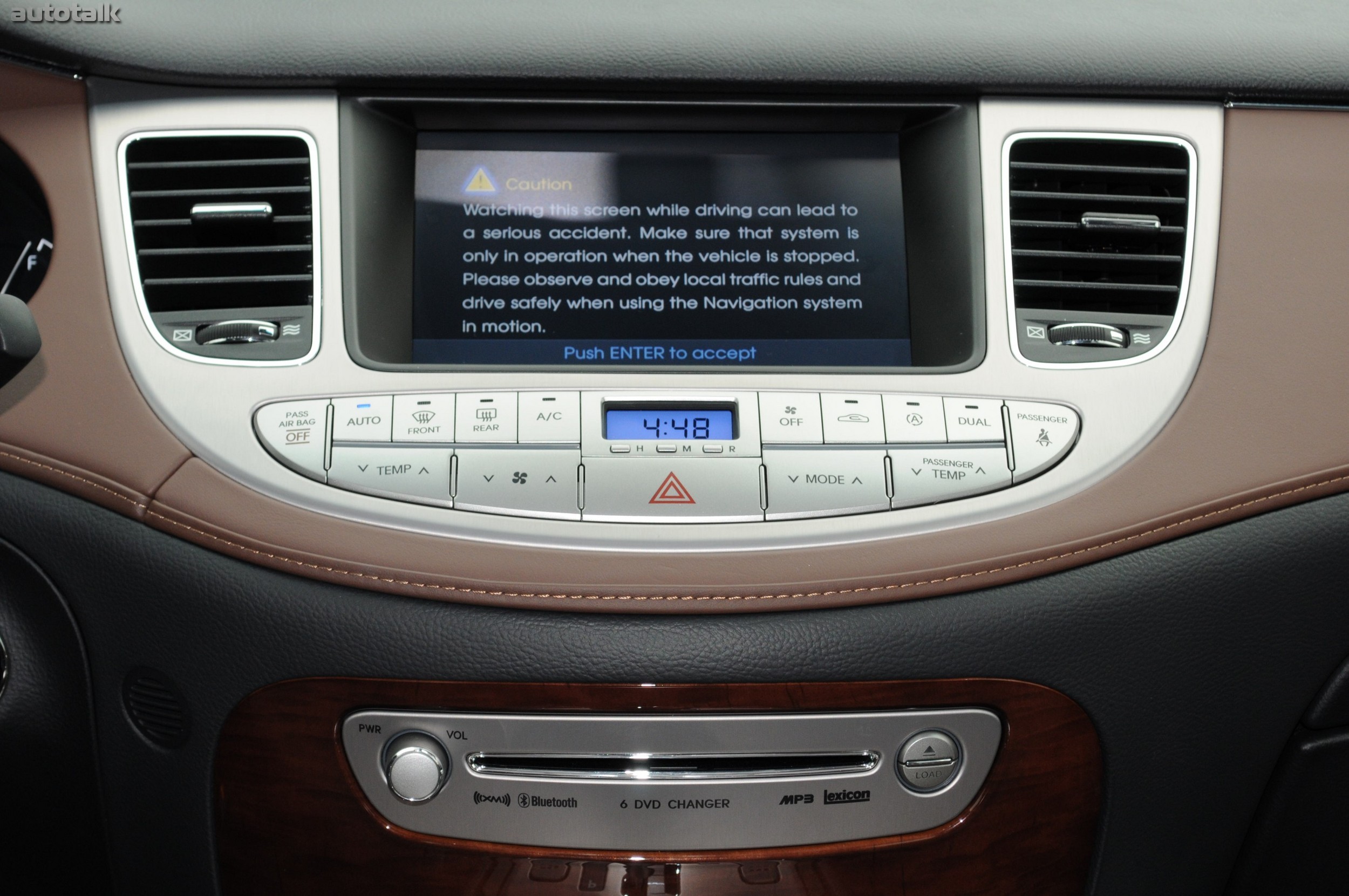 2011 Hyundai Genesis Sedan Review