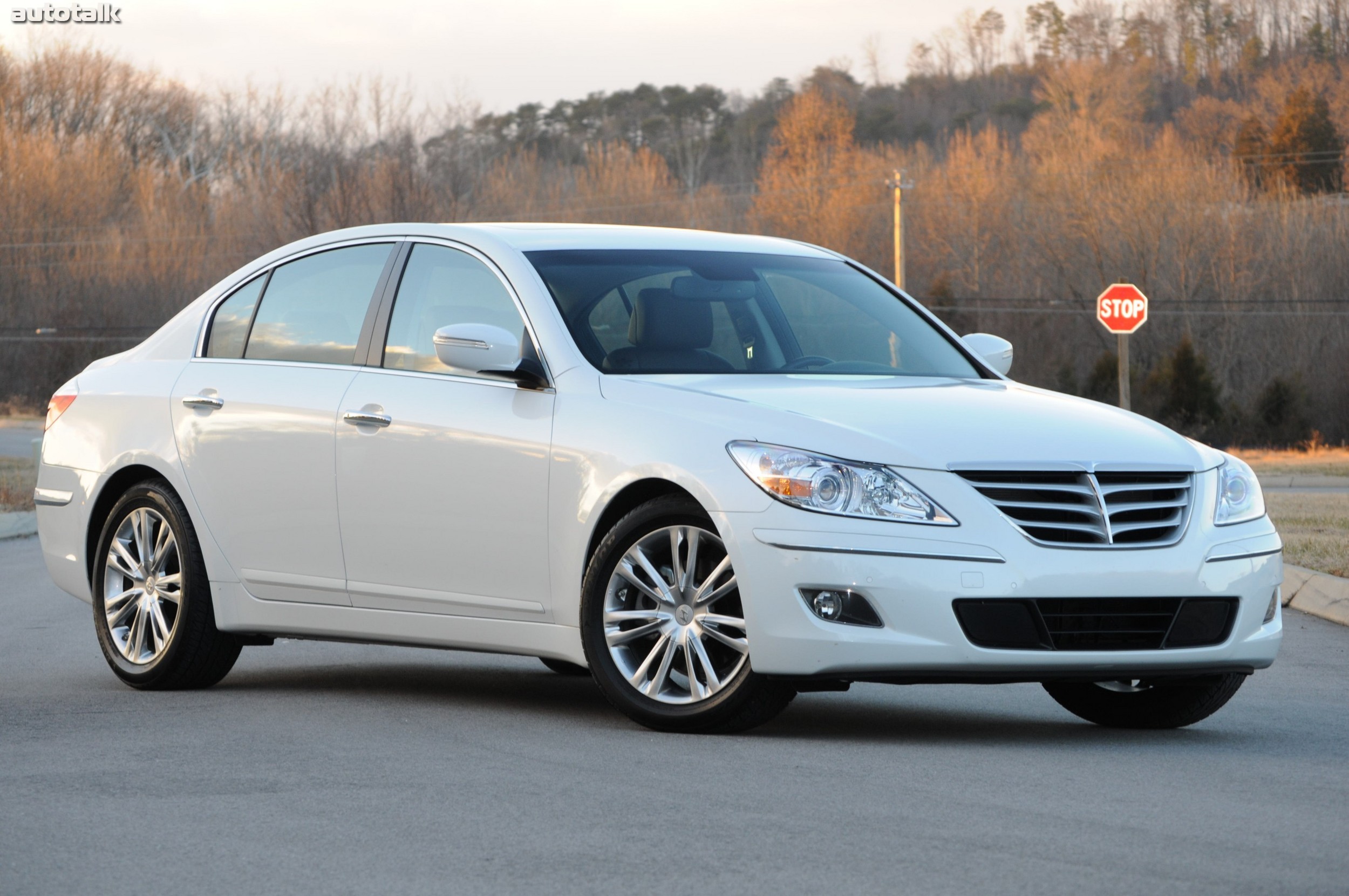 2011 Hyundai Genesis Sedan Review