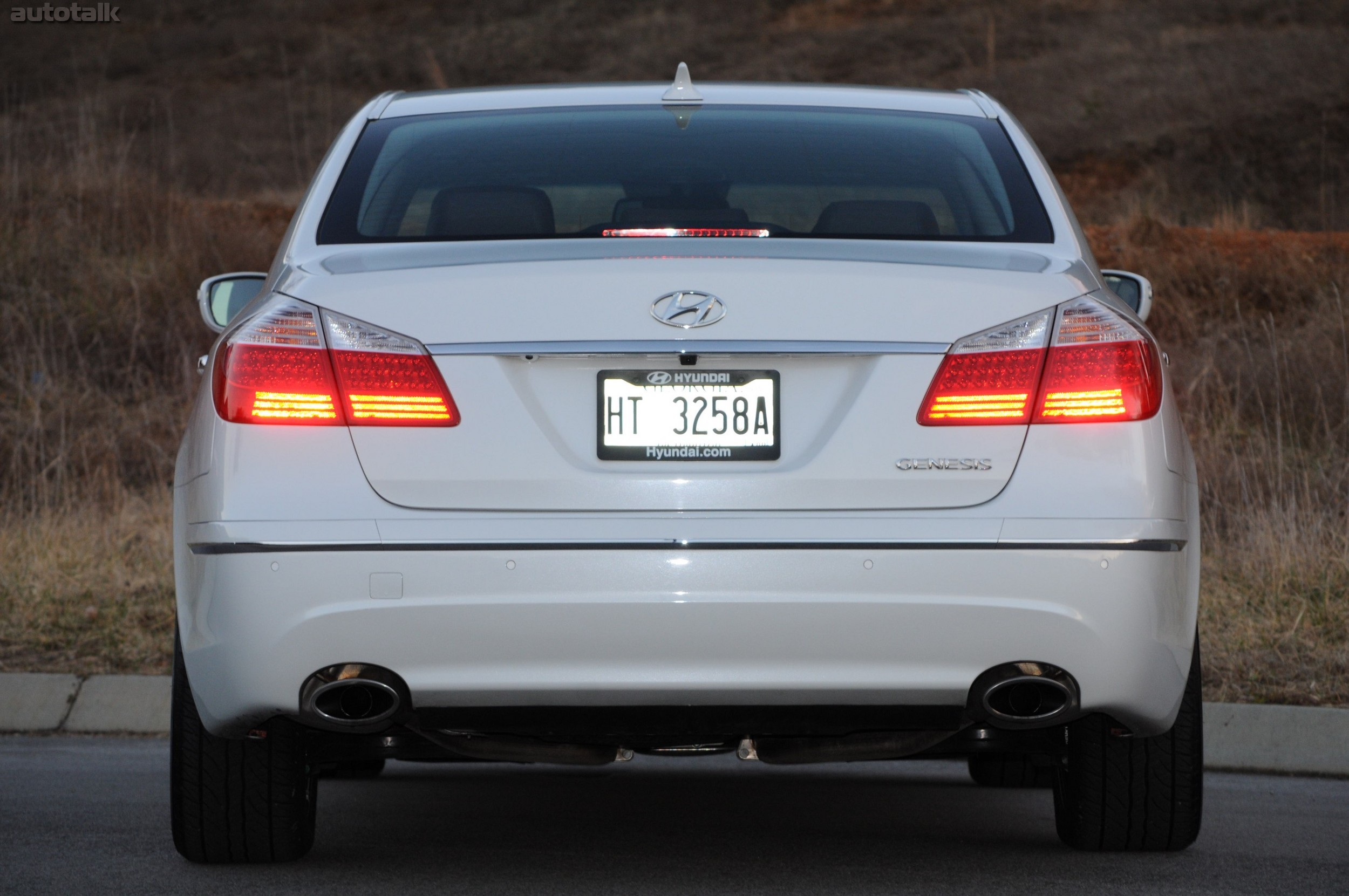 2011 Hyundai Genesis Sedan Review