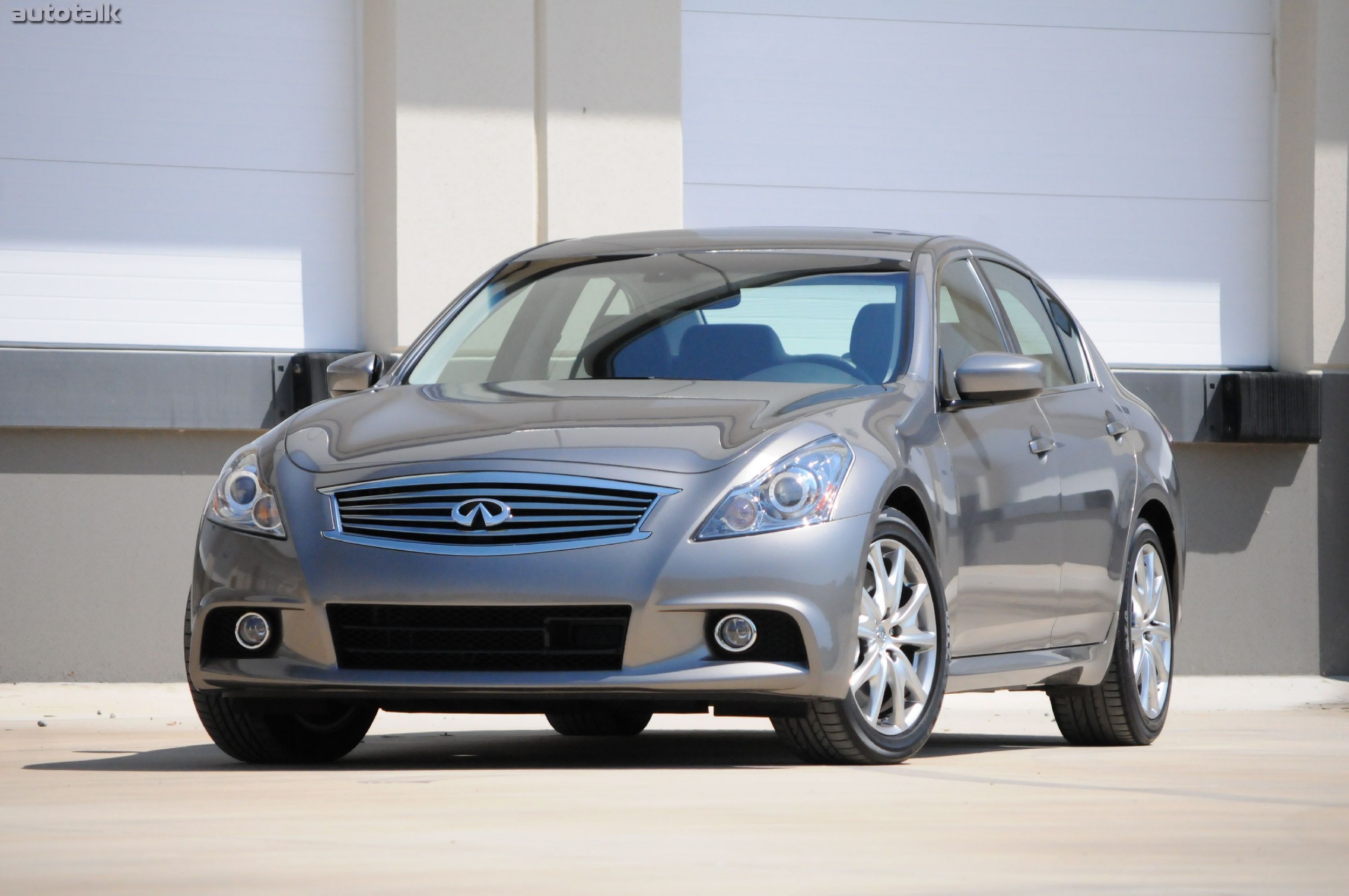 2011 Infiniti G Sedan Review