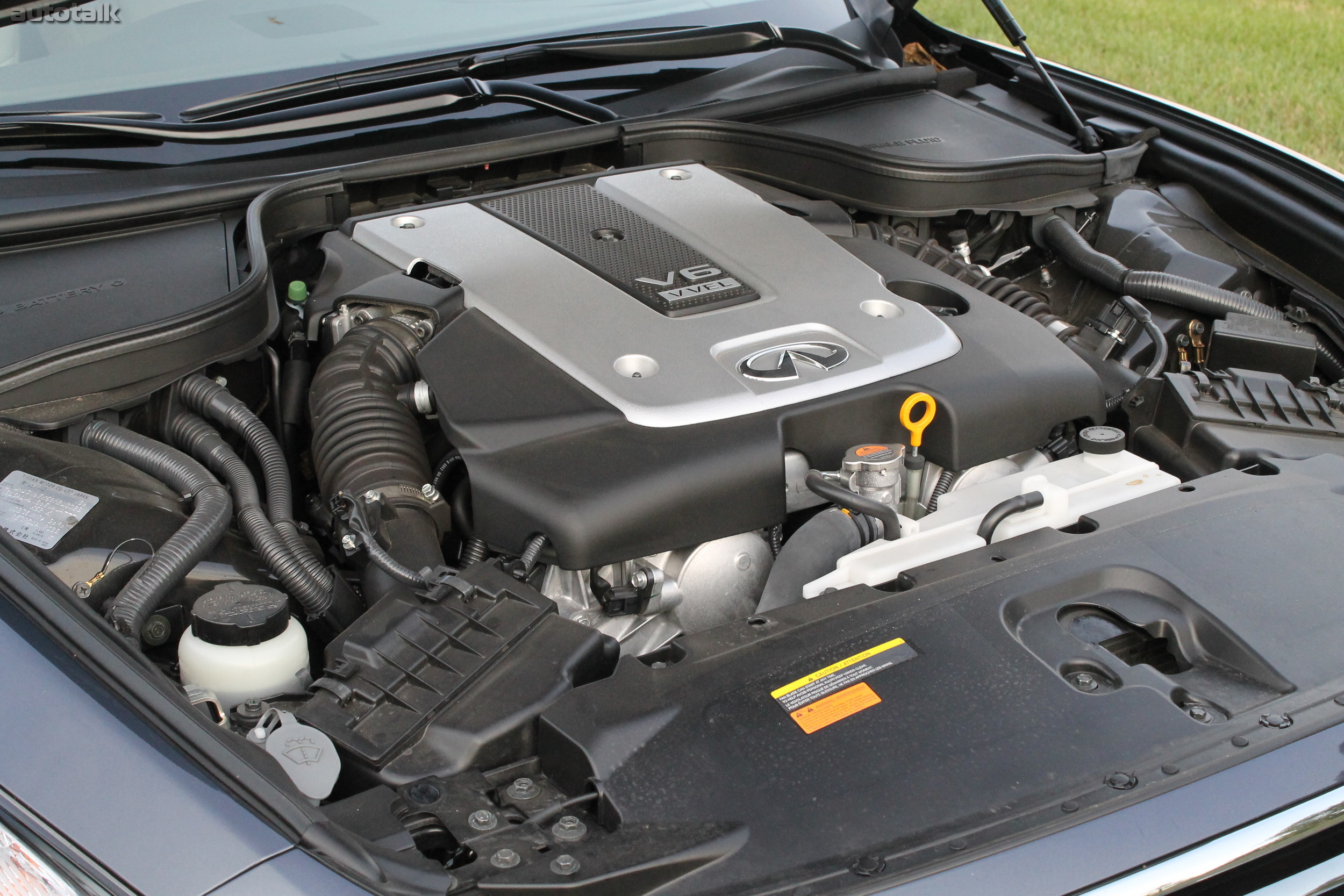 2011 Infiniti G37S Coupe Review