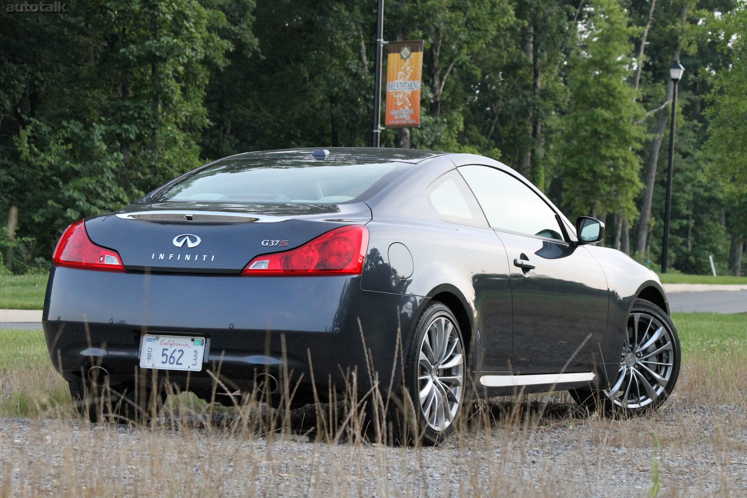 2011 Infiniti G37S Coupe Review
