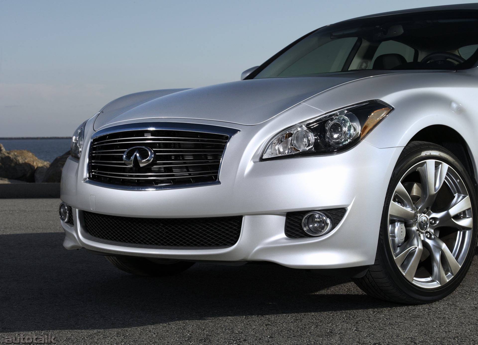 2011 Infiniti M