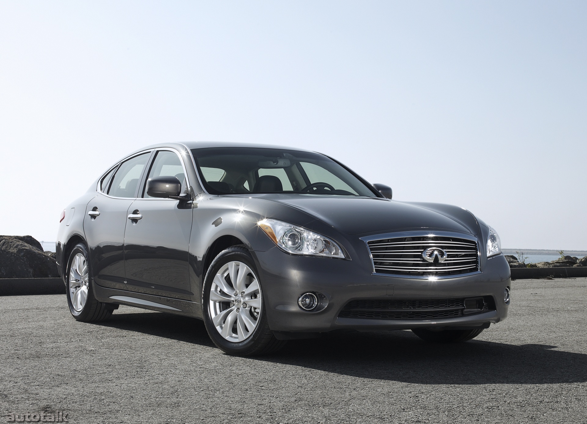 2011 Infiniti M