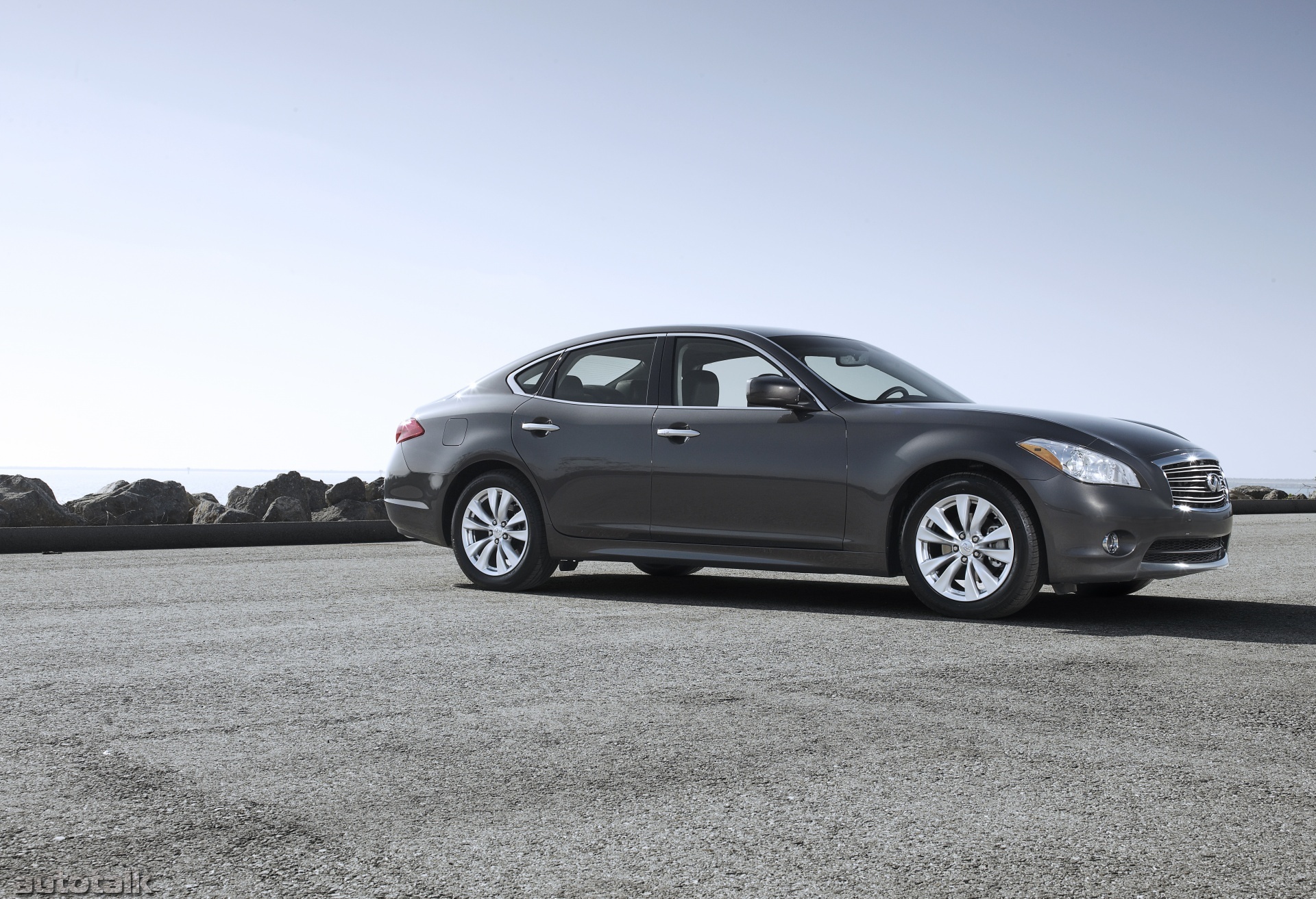 2011 Infiniti M