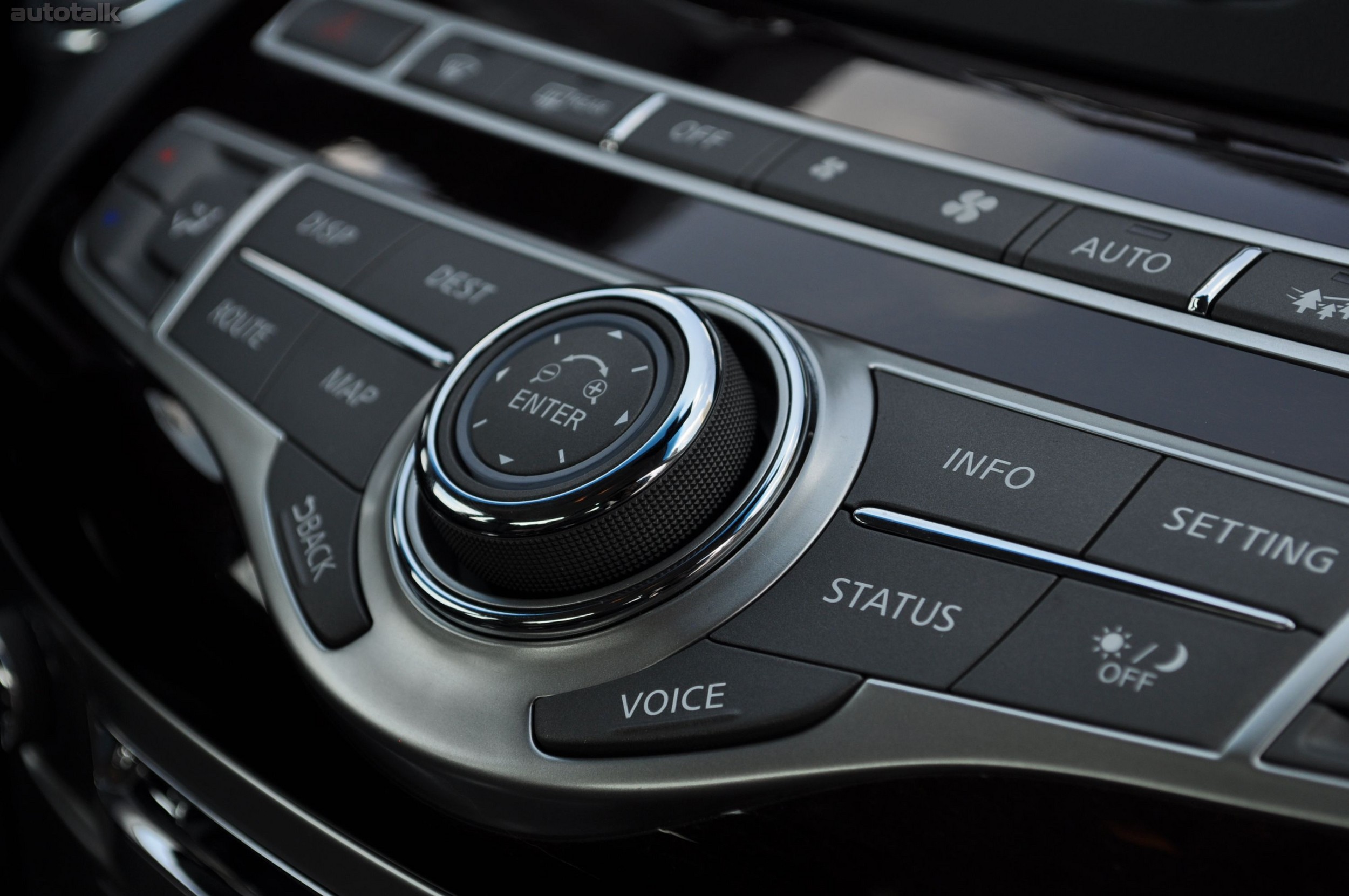 2011 Infiniti M37 Review