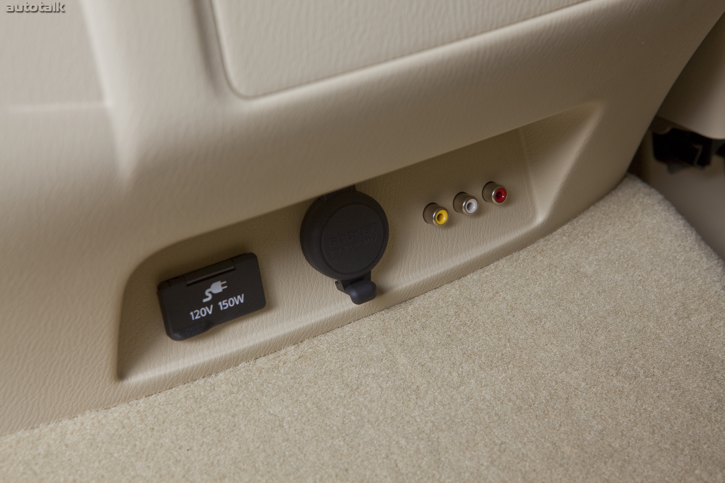 2011 Infiniti QX56 - Interior