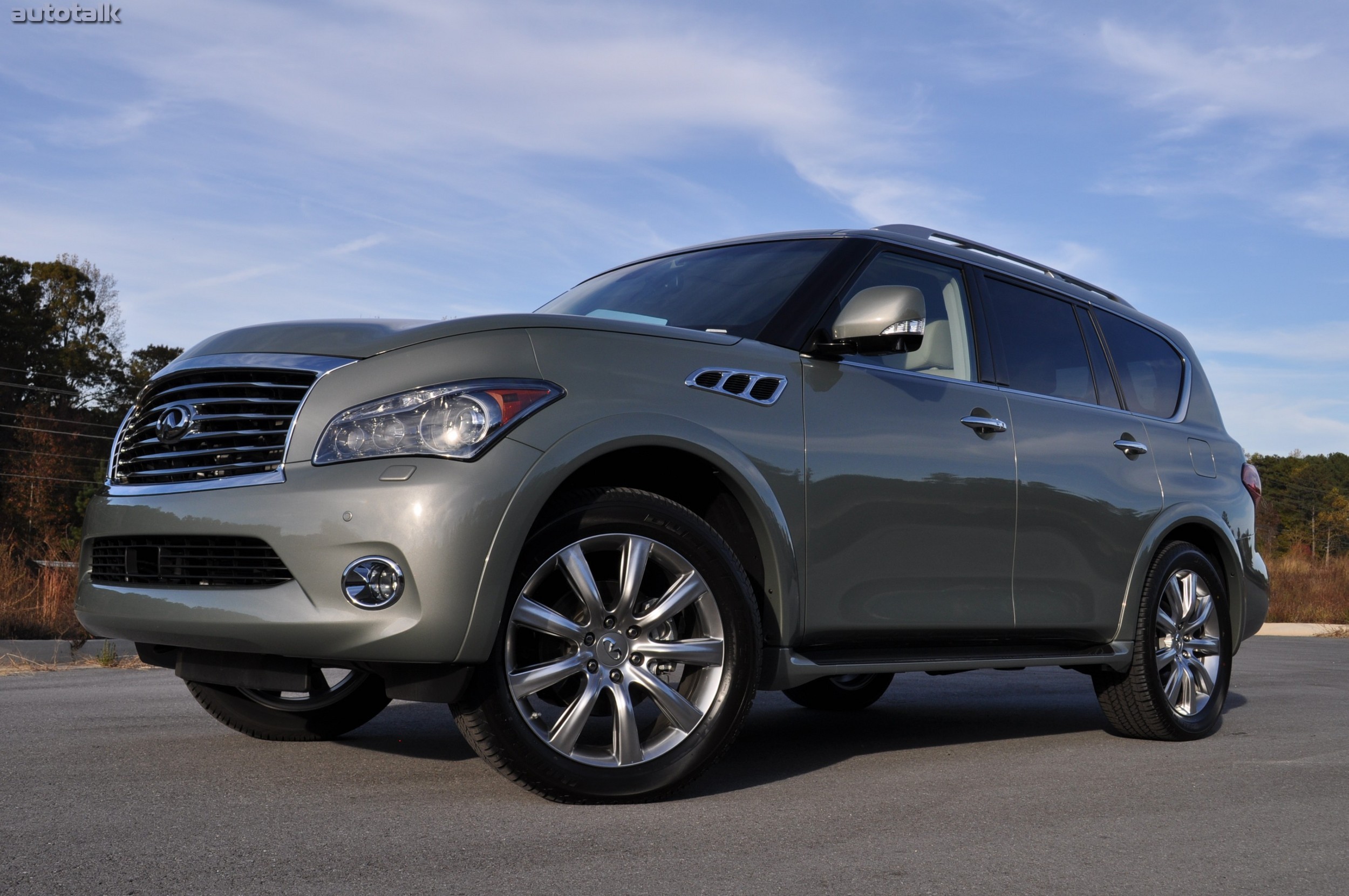 2011 Infiniti QX56 Review