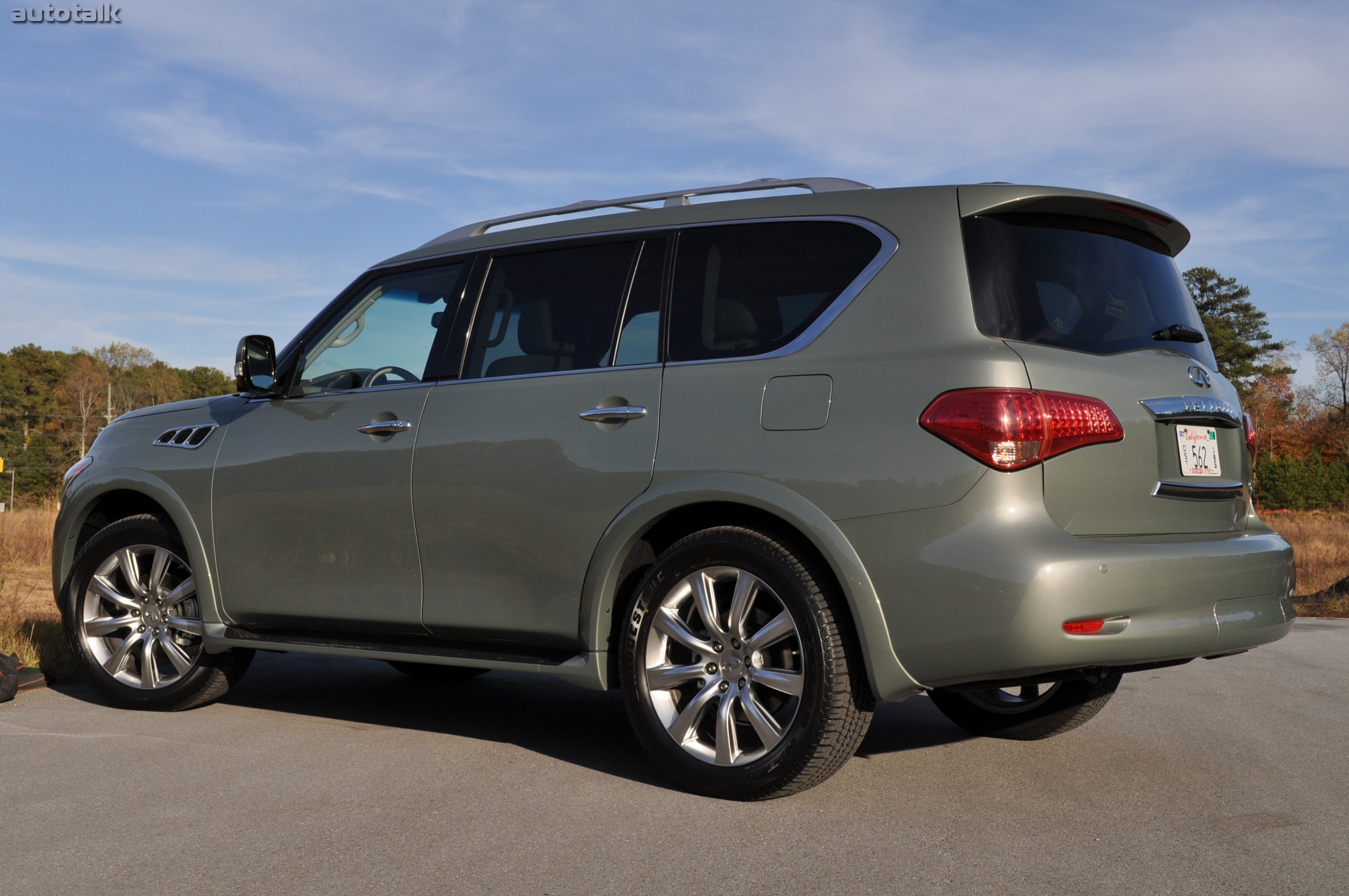 2011 Infiniti QX56 Review