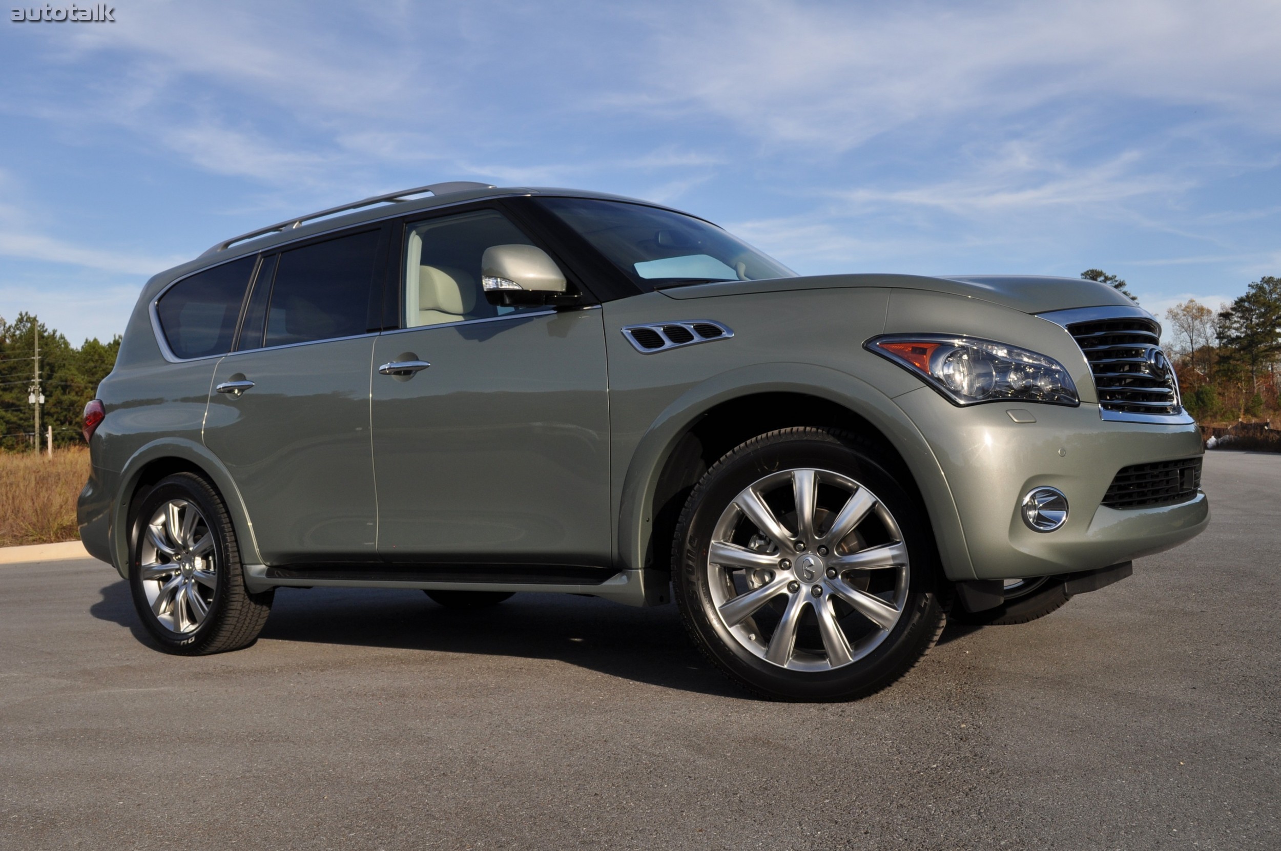 2011 Infiniti QX56 Review