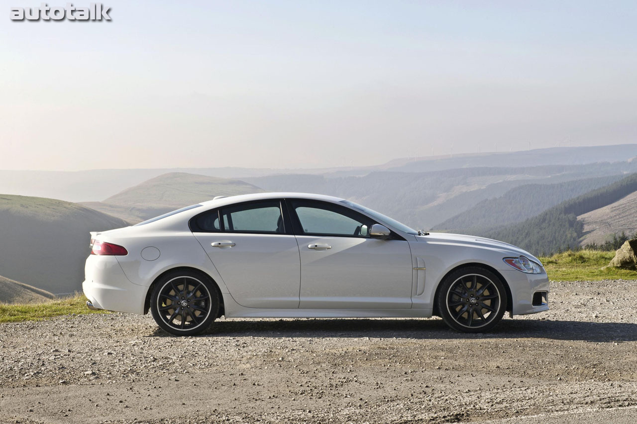 2011 Jaguar XF Black Pack