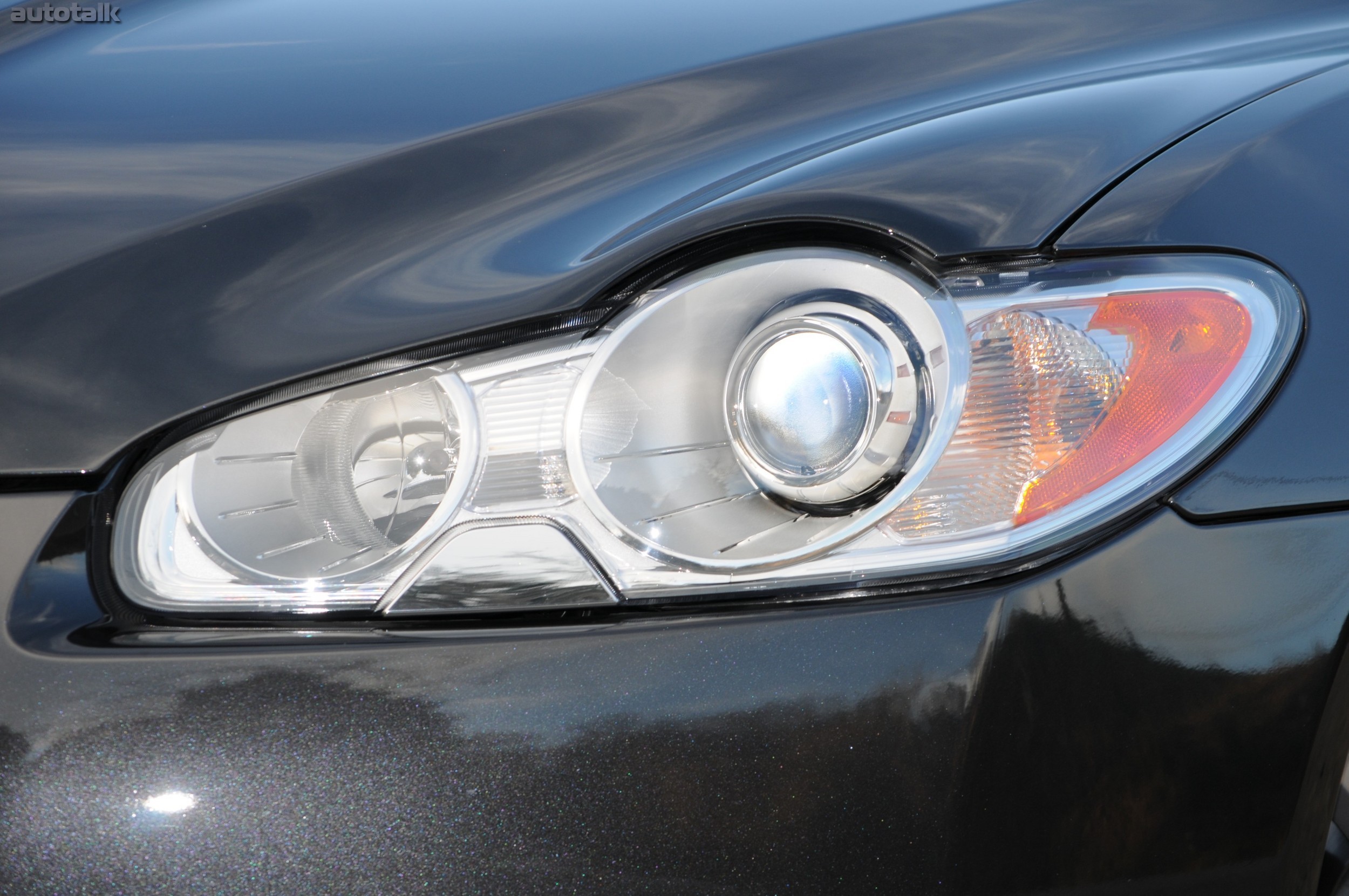 2011 Jaguar XF Review