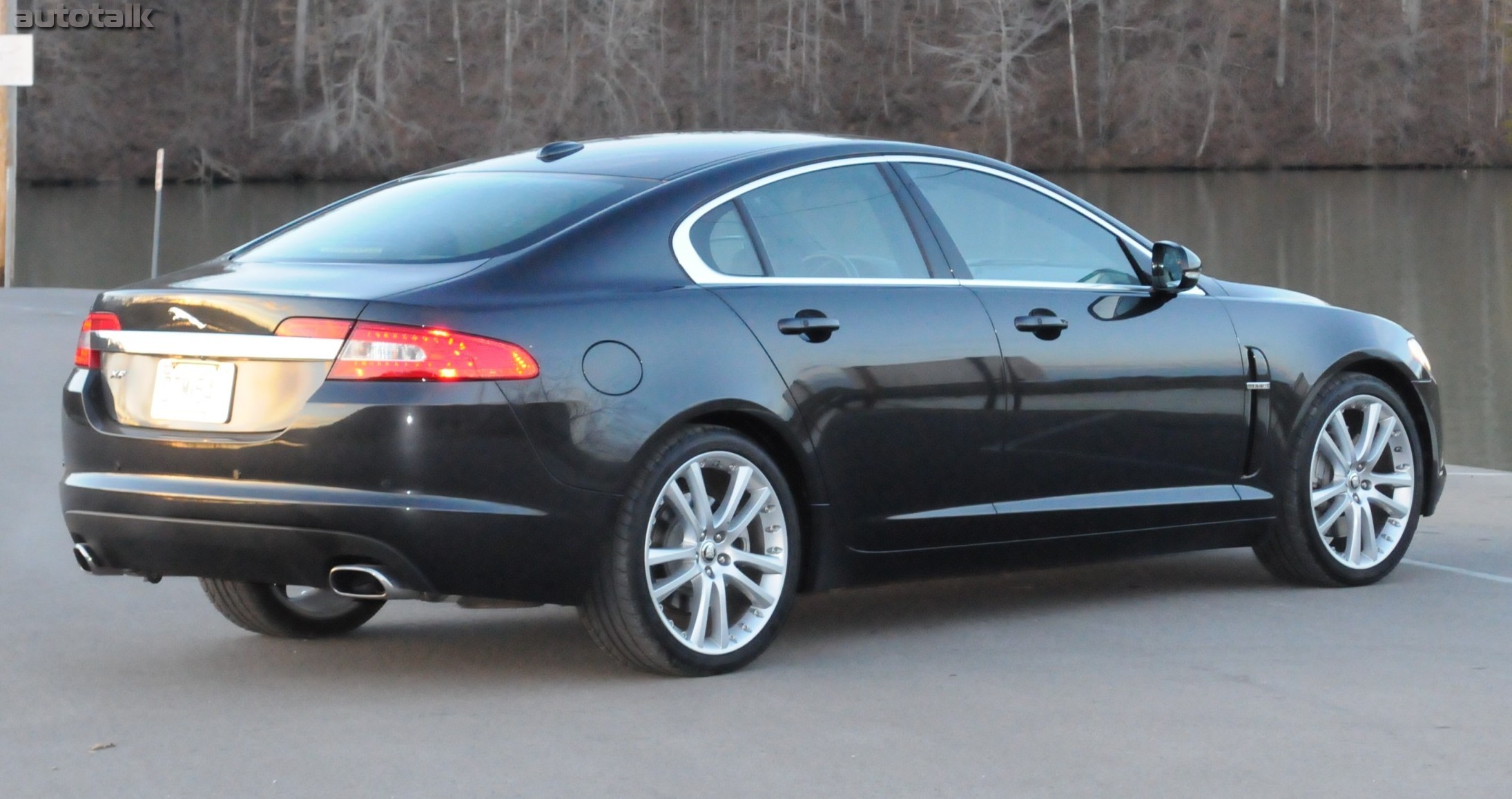2011 Jaguar XF Review