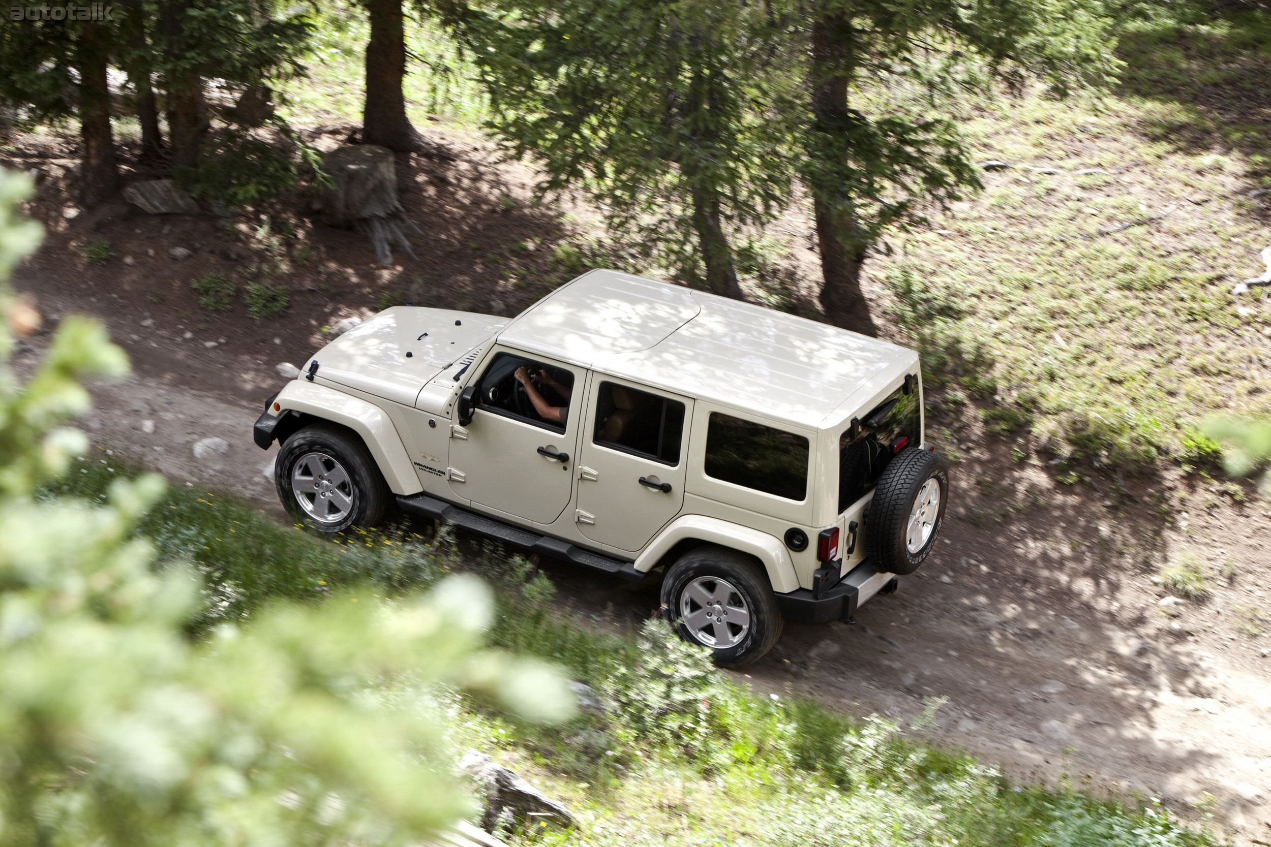 2011 Jeep Wrangler Sahara and Wrangler Unlimited Sahara