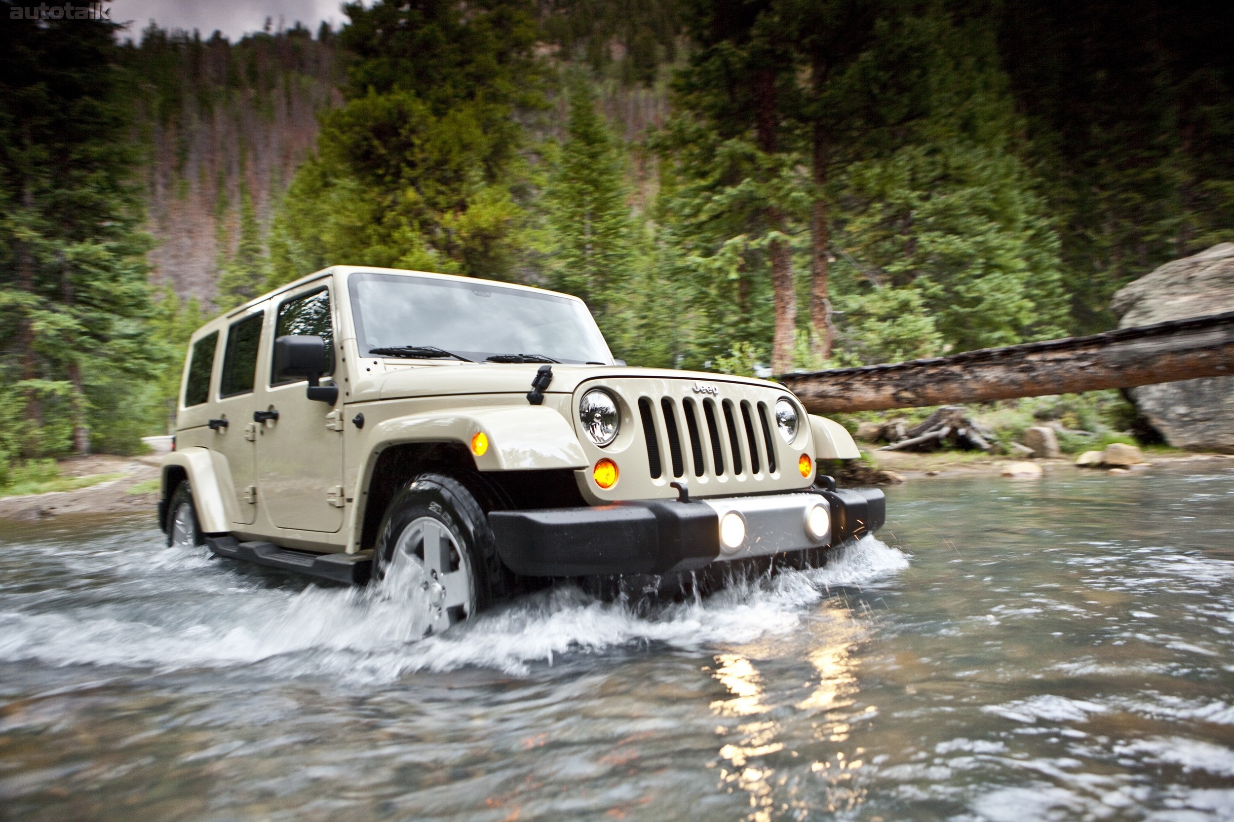 2011 Jeep Wrangler Sahara and Wrangler Unlimited Sahara