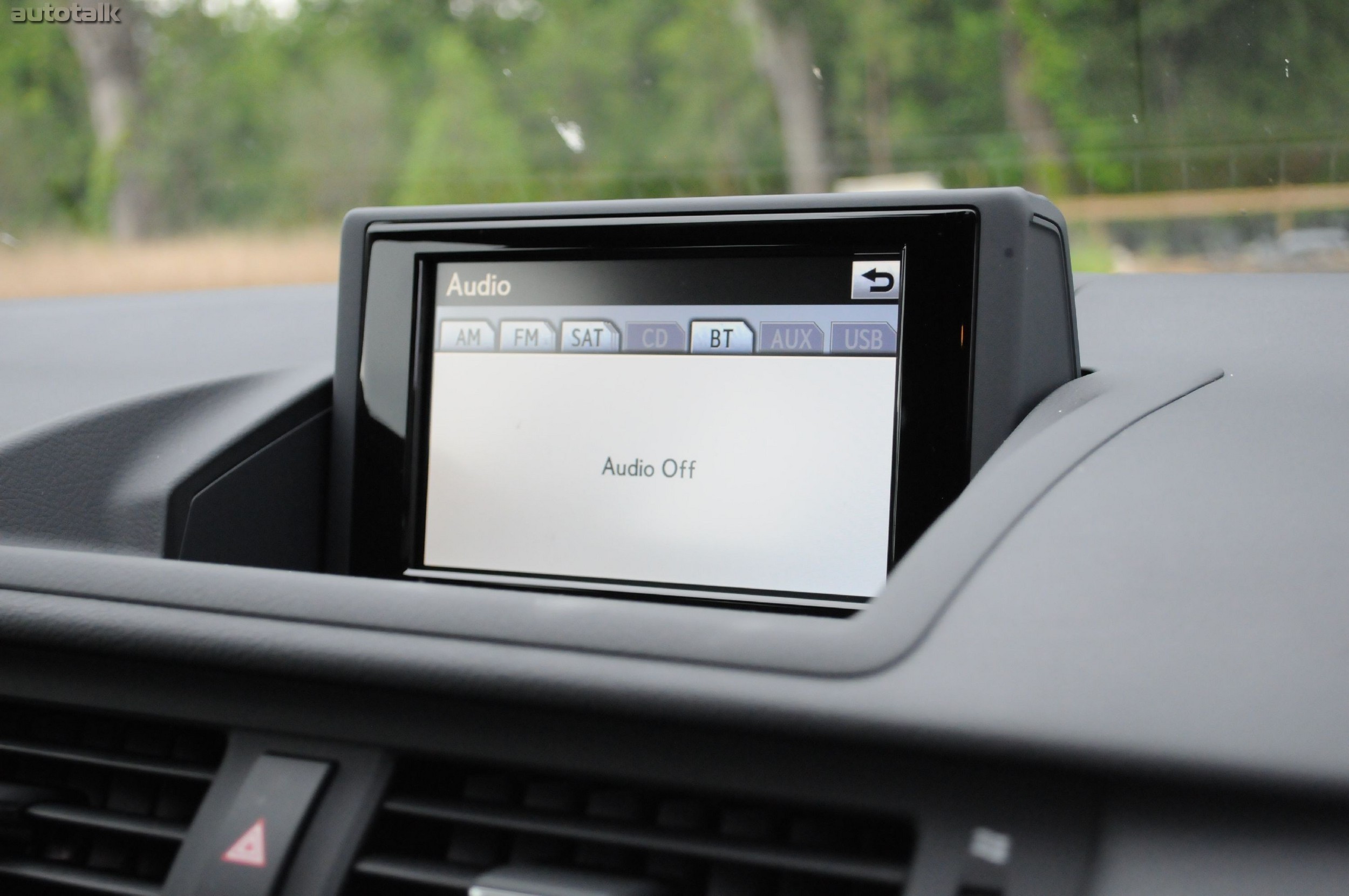 2011 Lexus CT200h Review