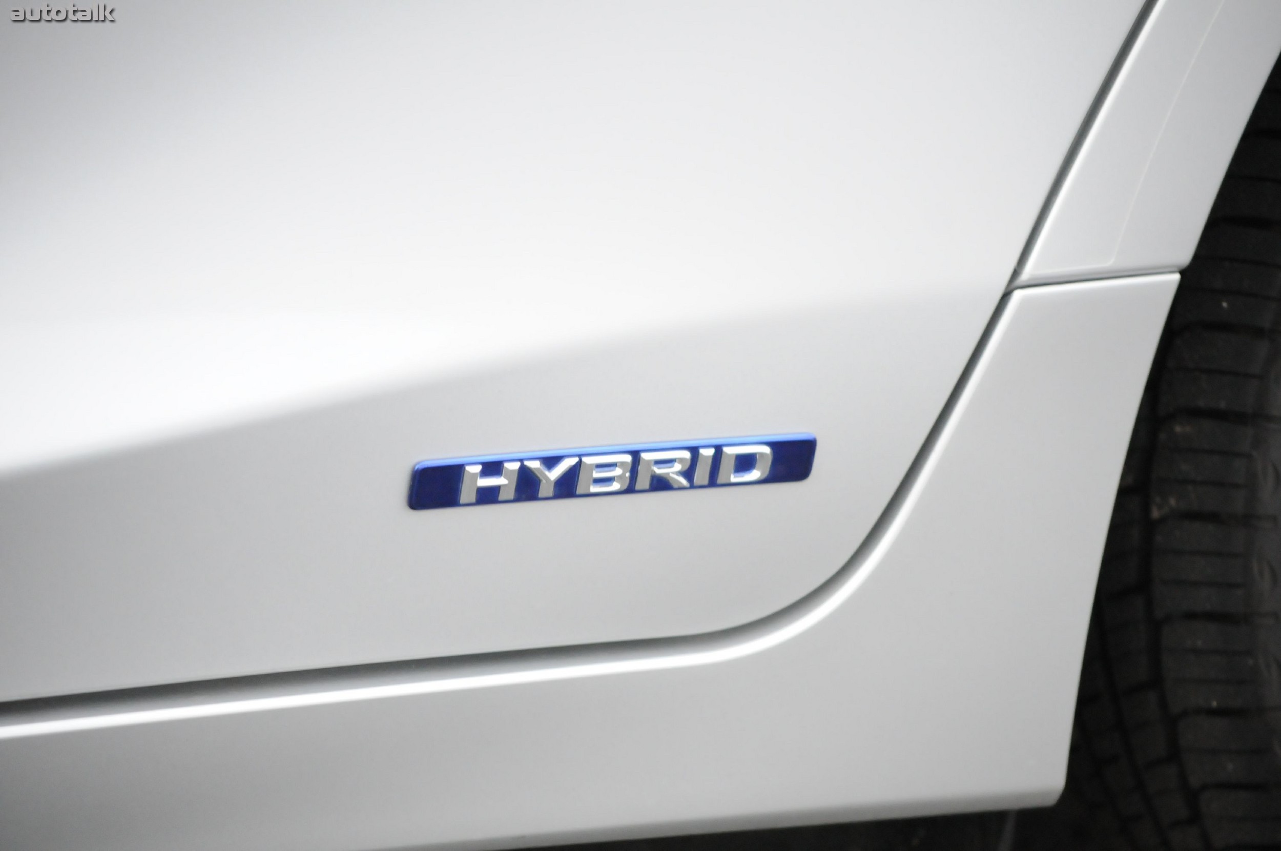 2011 Lexus CT200h Review