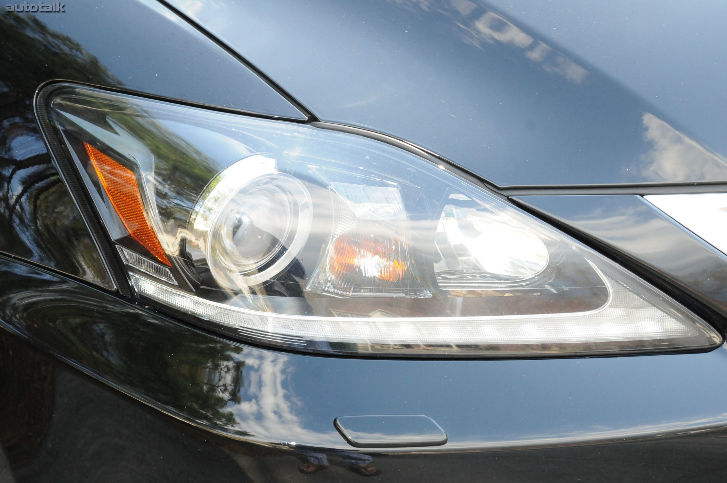 2011 Lexus IS250C Review