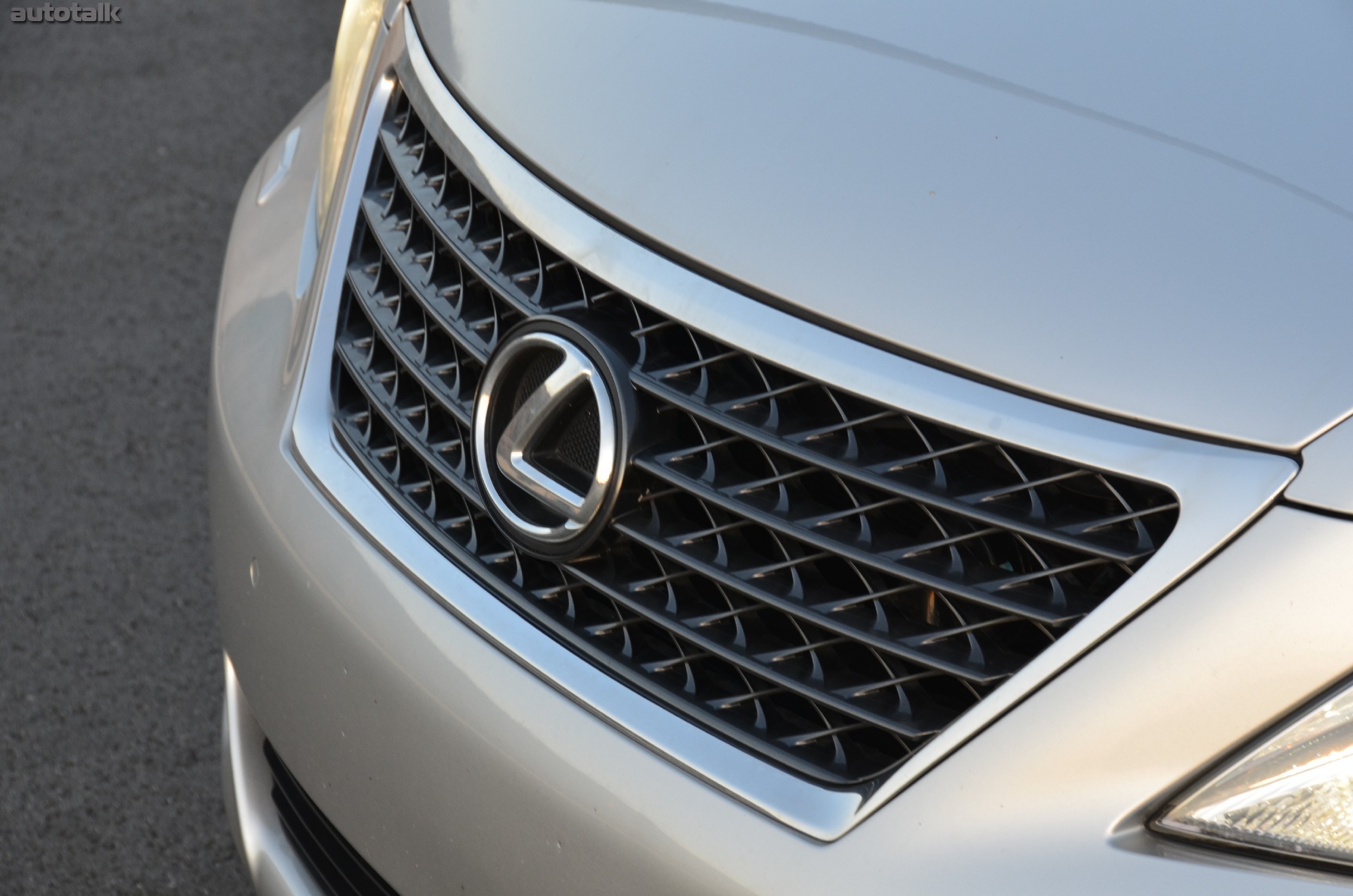 2011 Lexus LS 460 Review