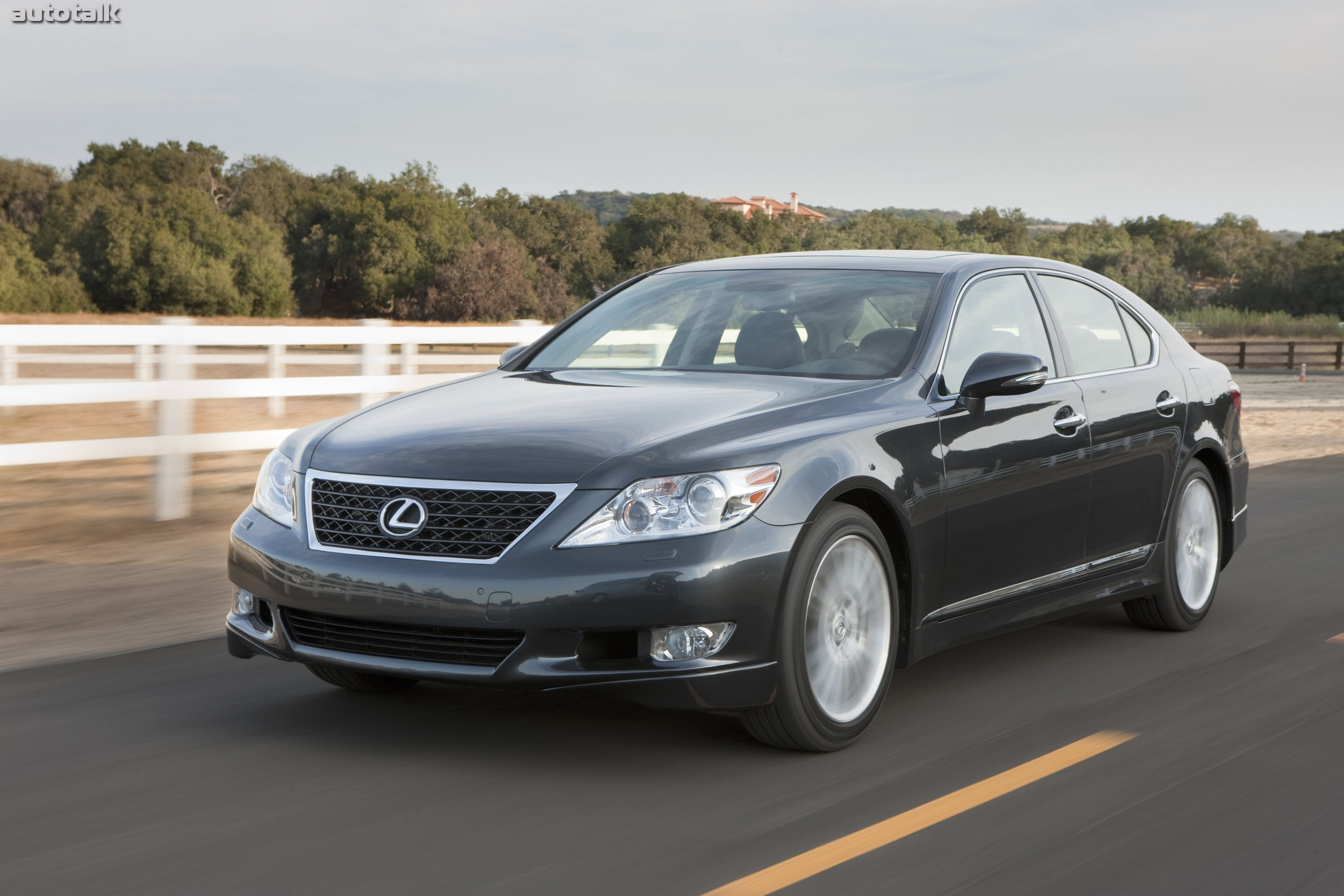 2011 Lexus LS 460 Sport