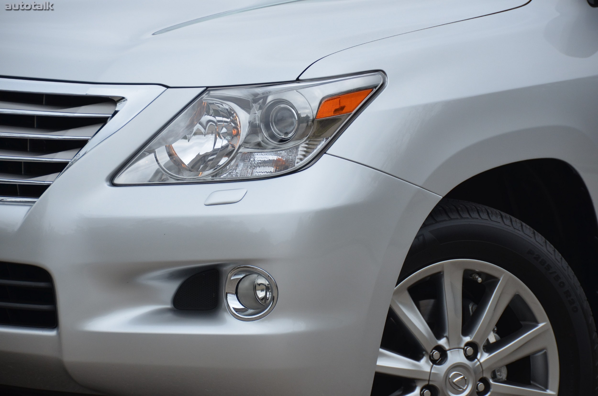 2011 Lexus LX 570 Review