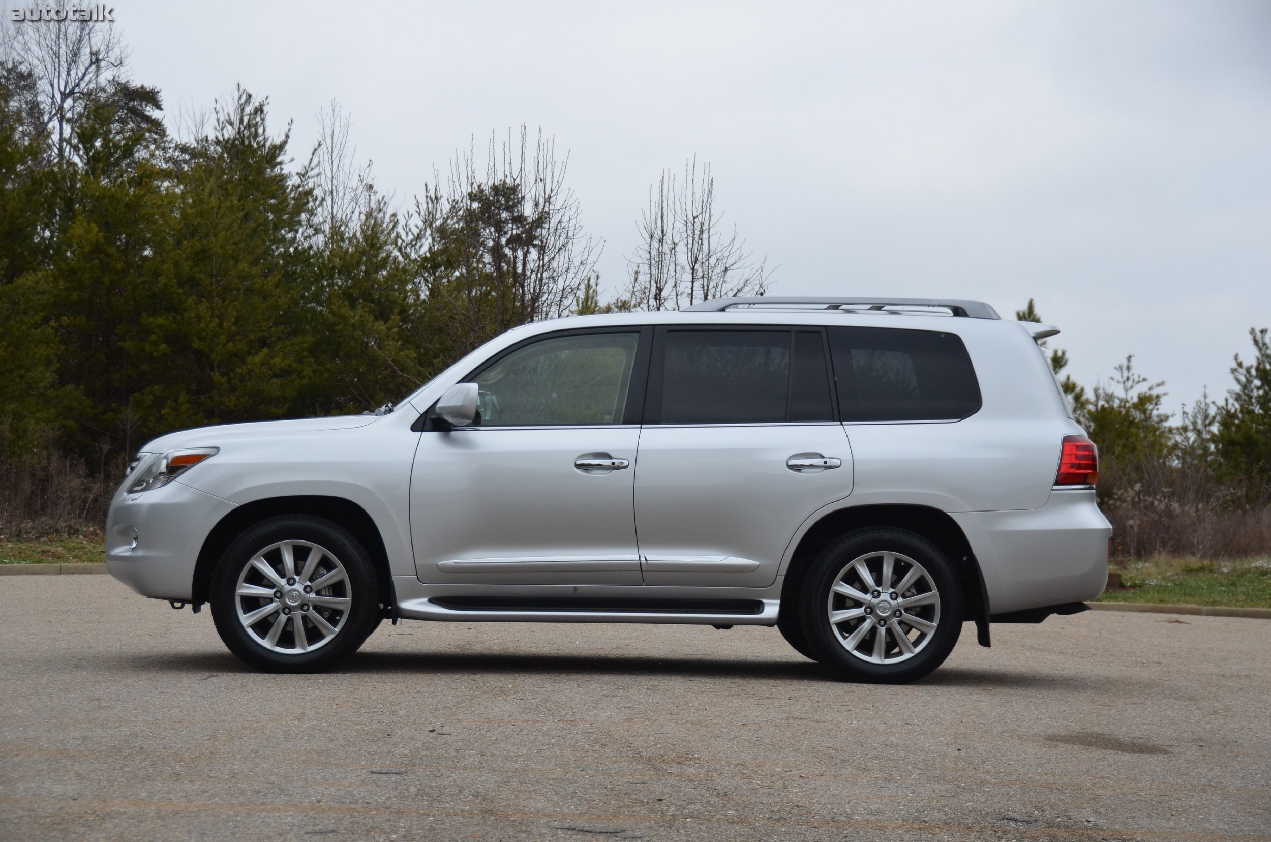 2011 Lexus LX 570 Review