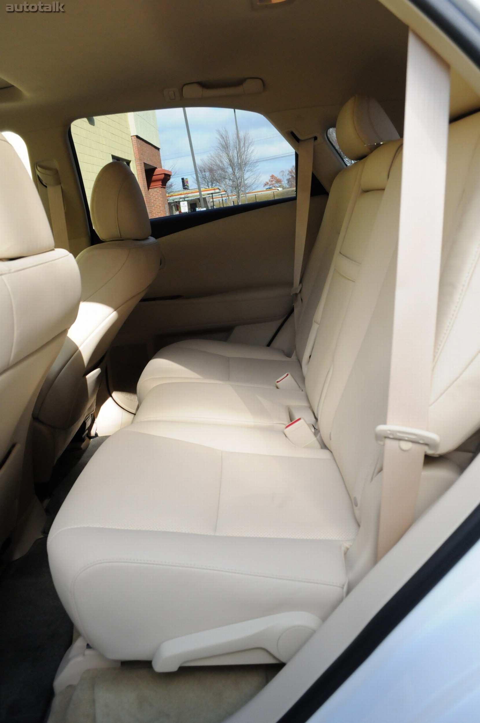 2011 Lexus RX450h Review