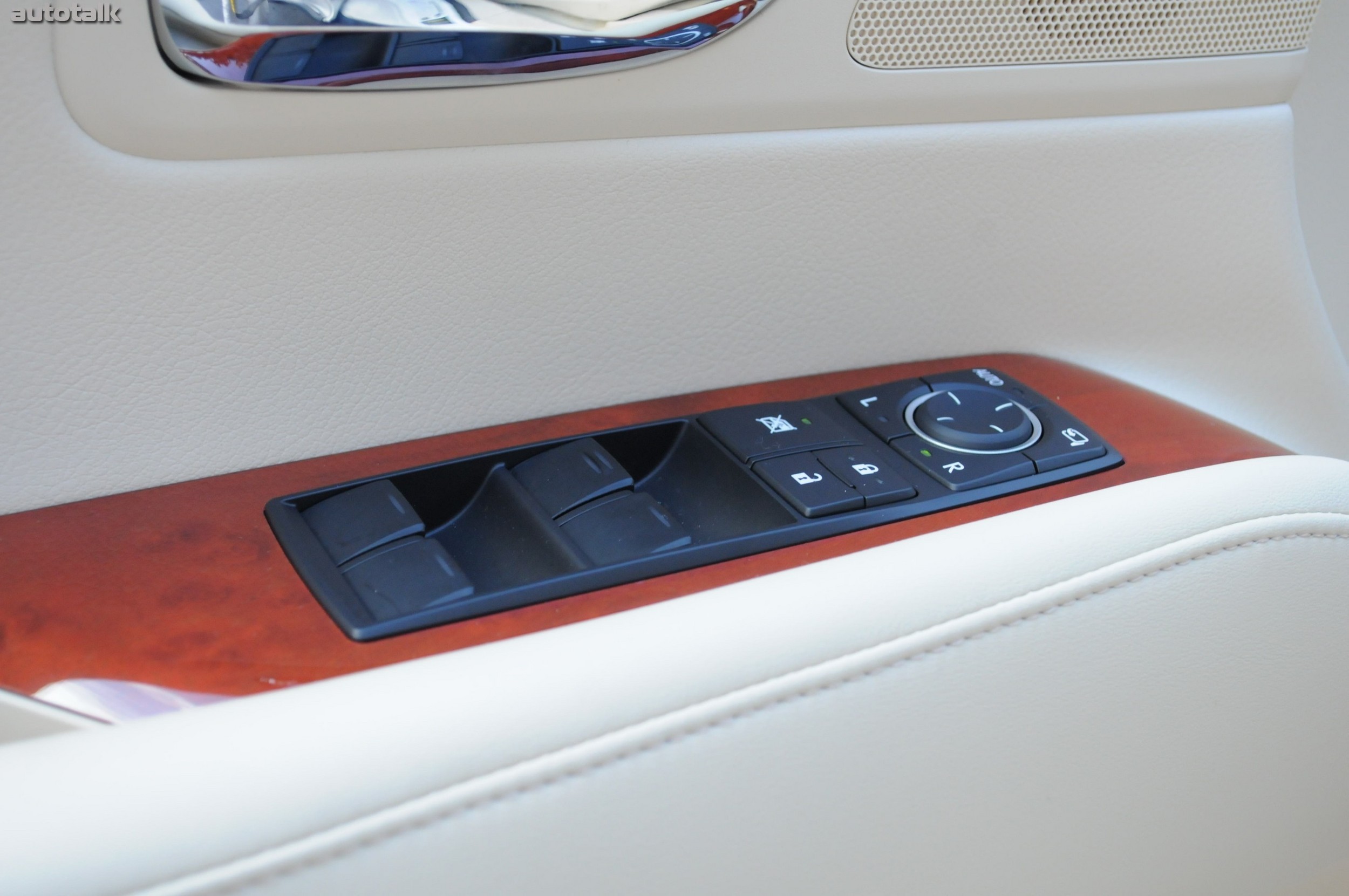 2011 Lexus RX450h Review