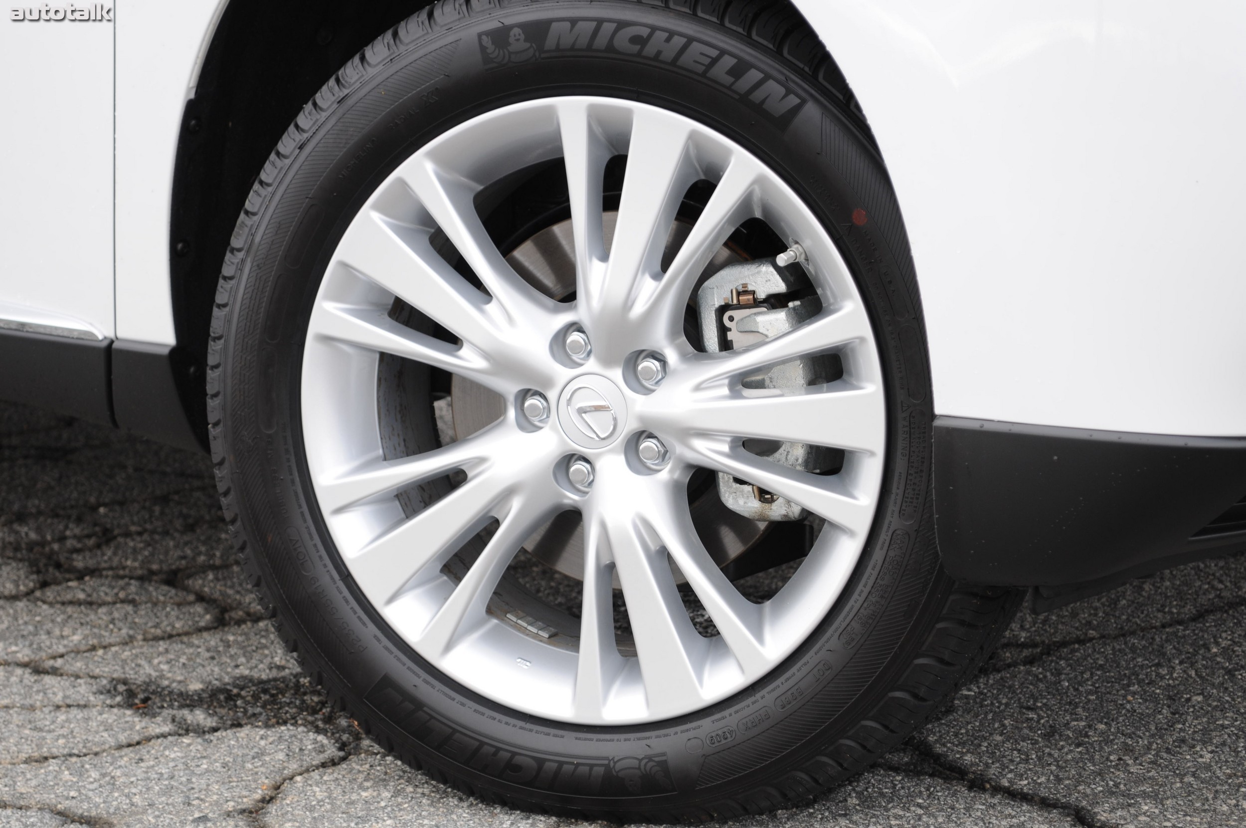 2011 Lexus RX450h Review