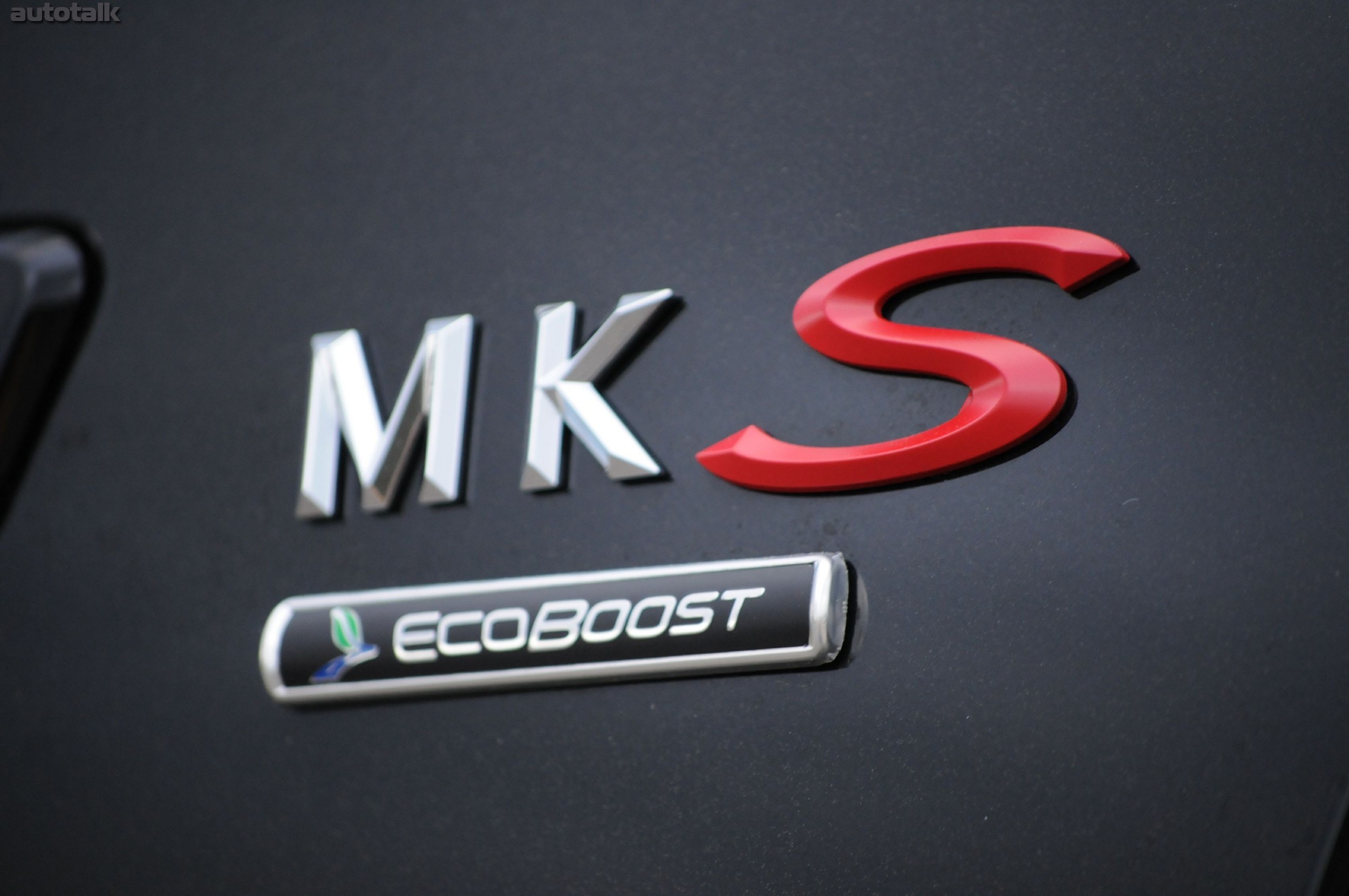 2011 Lincoln MKS Review