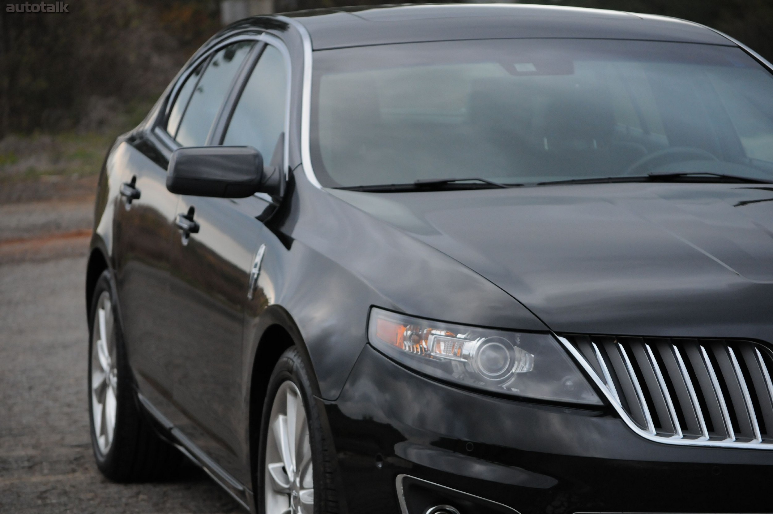 2011 Lincoln MKS Review