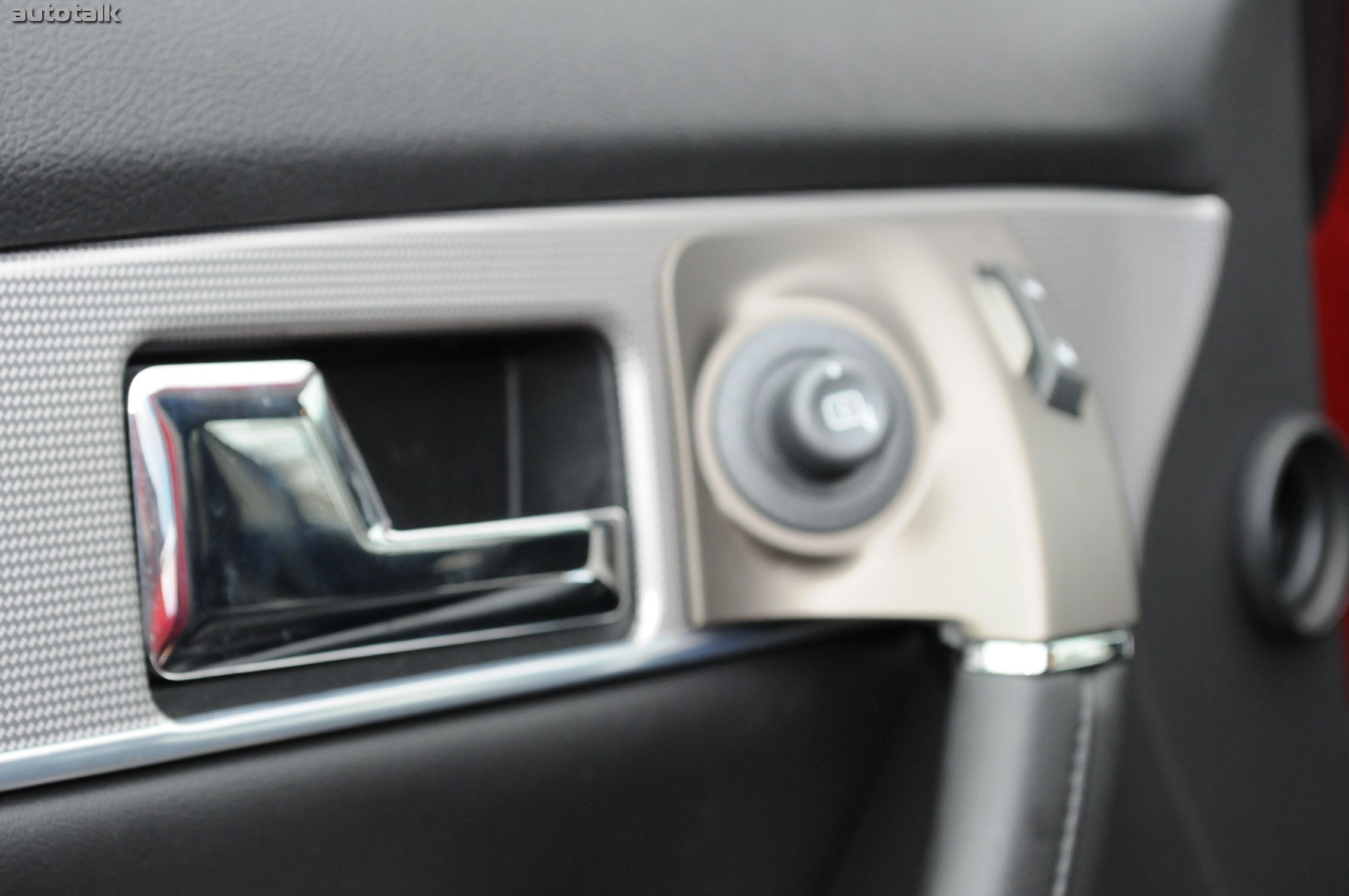 2011 Lincoln MKX Review