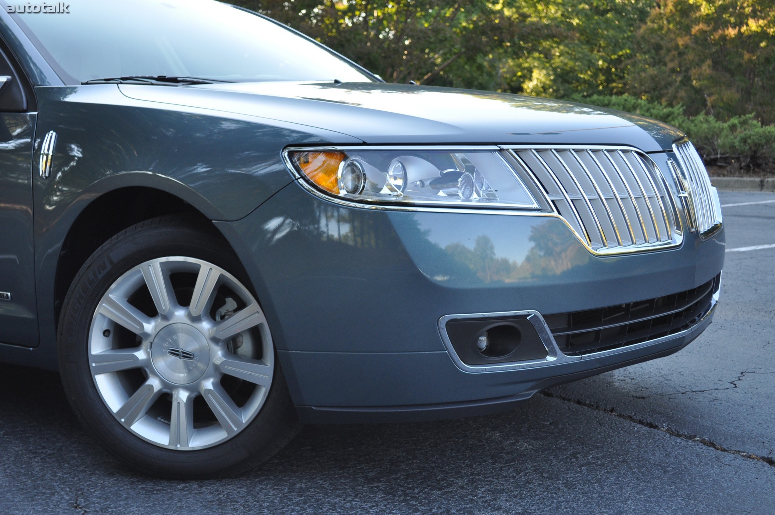2011 Lincoln MKZ Hybrid Review