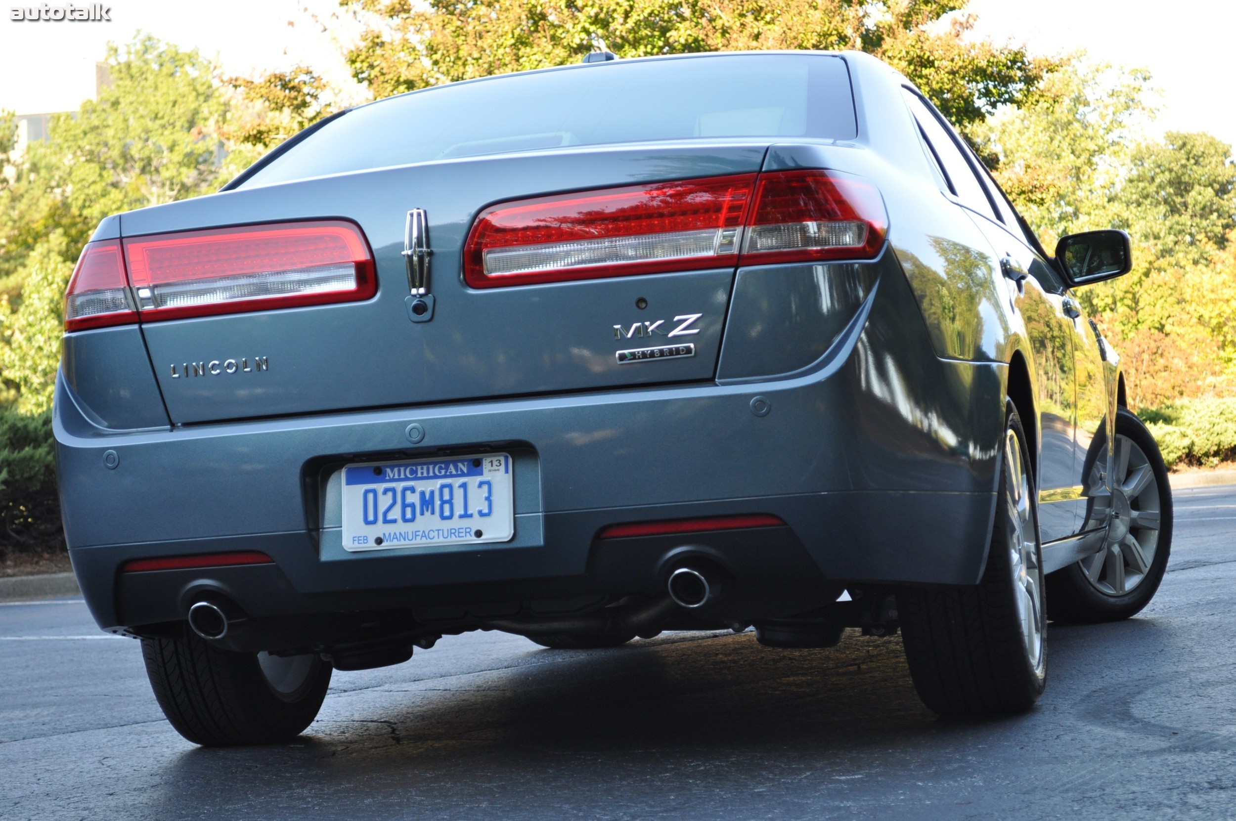 2011 Lincoln MKZ Hybrid Review