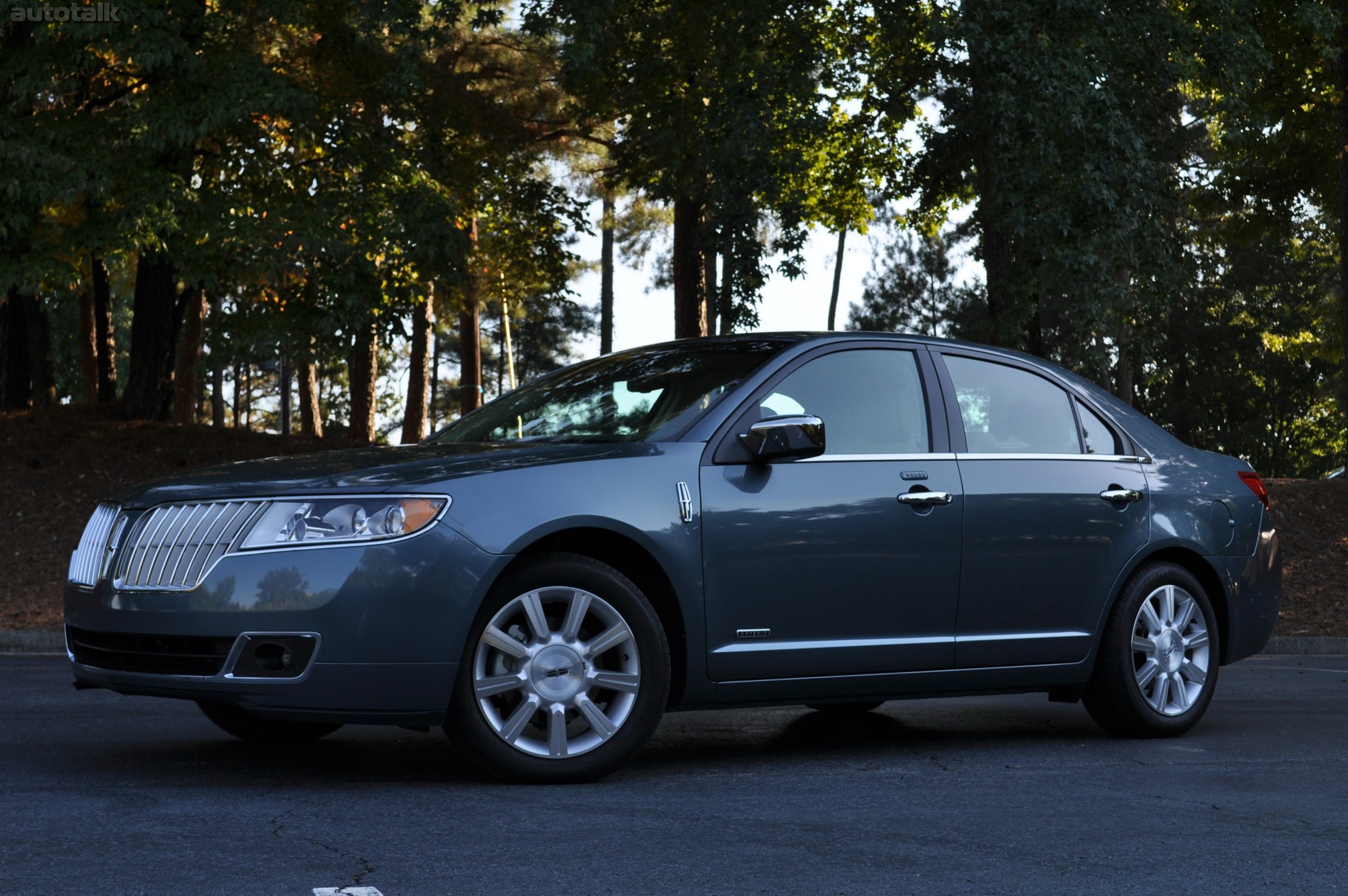 2011 Lincoln MKZ Hybrid Review