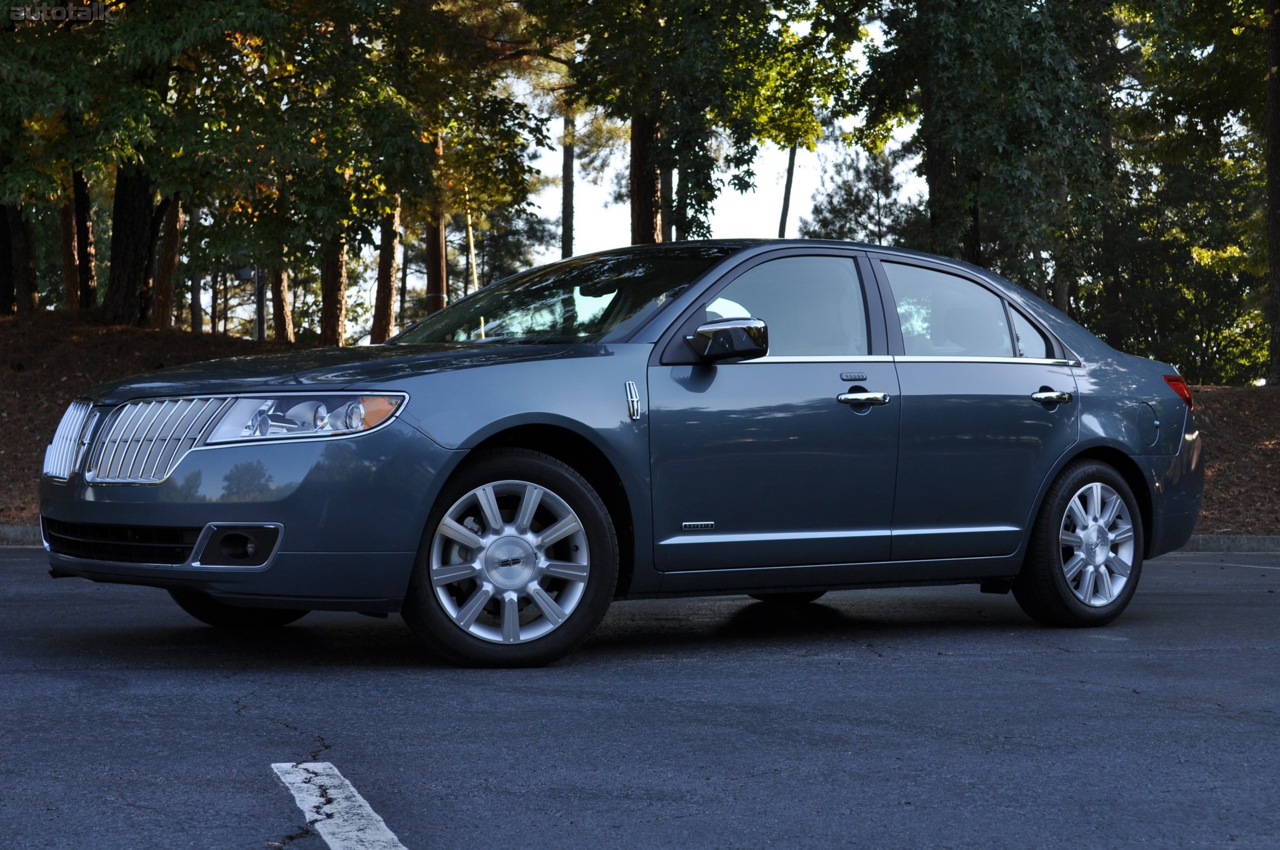 2011 Lincoln MKZ Hybrid Review