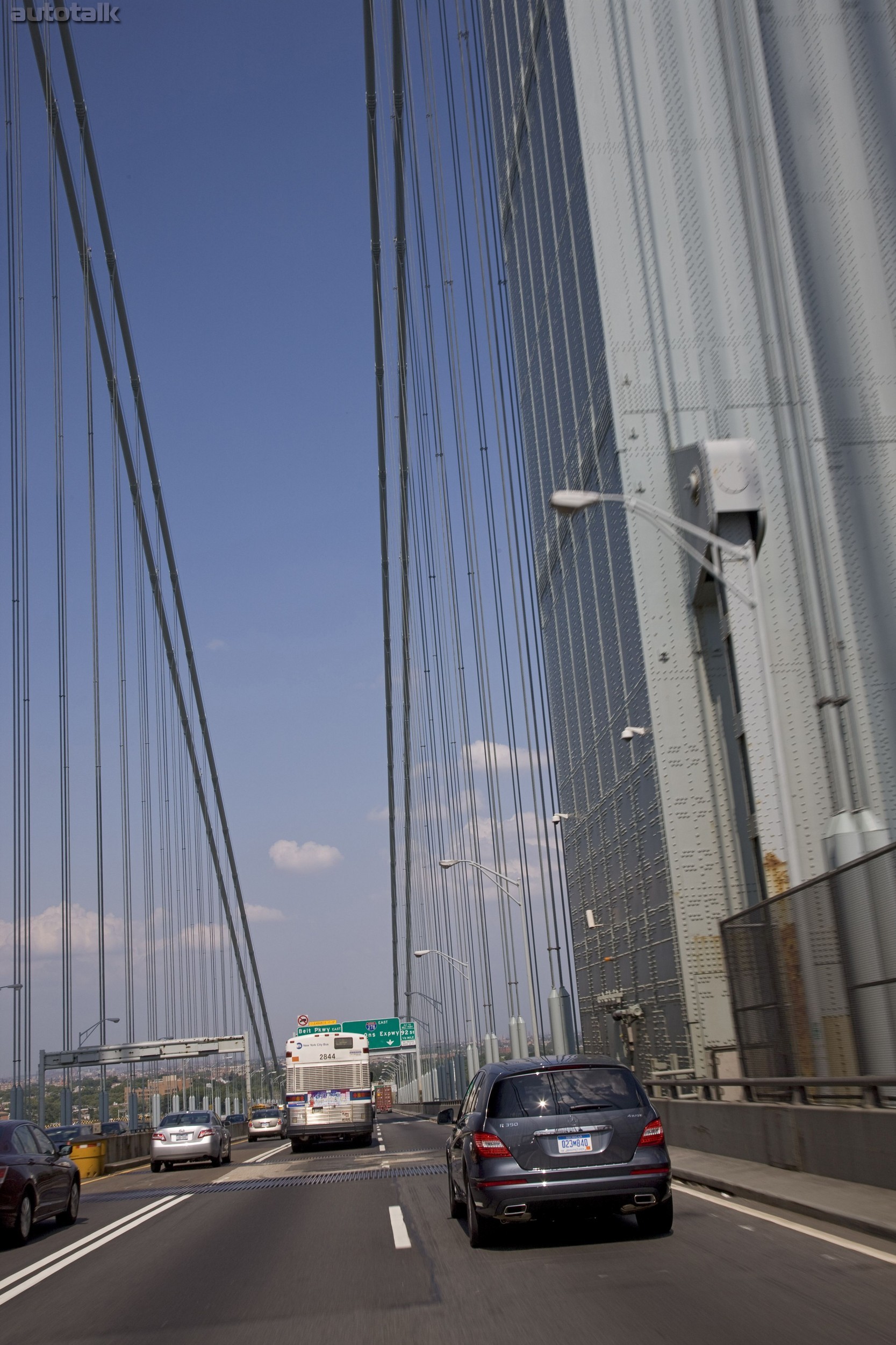 2011 Mercedes-Benz R350 4MATIC