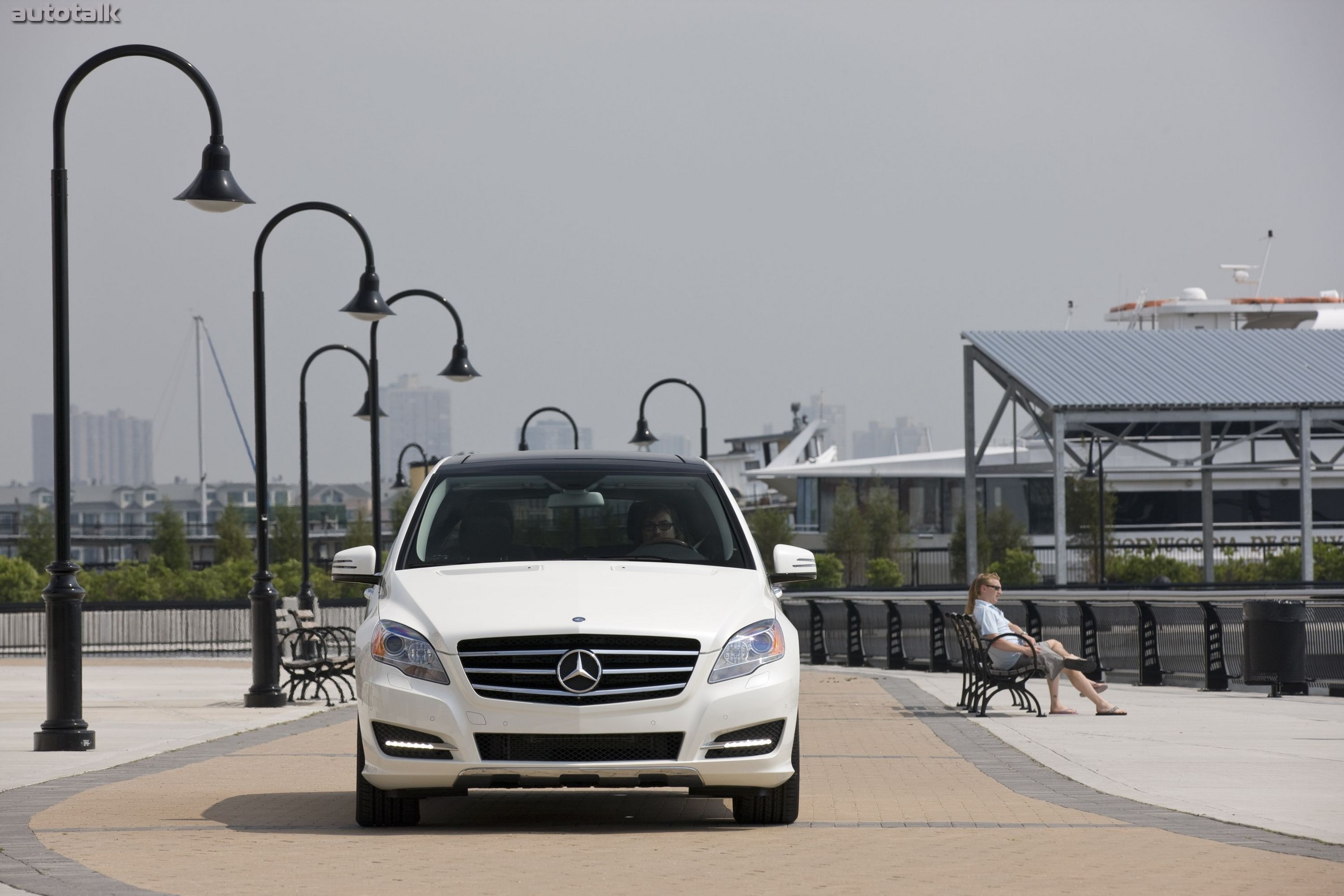 2011 Mercedes-Benz R350 BlueTEC