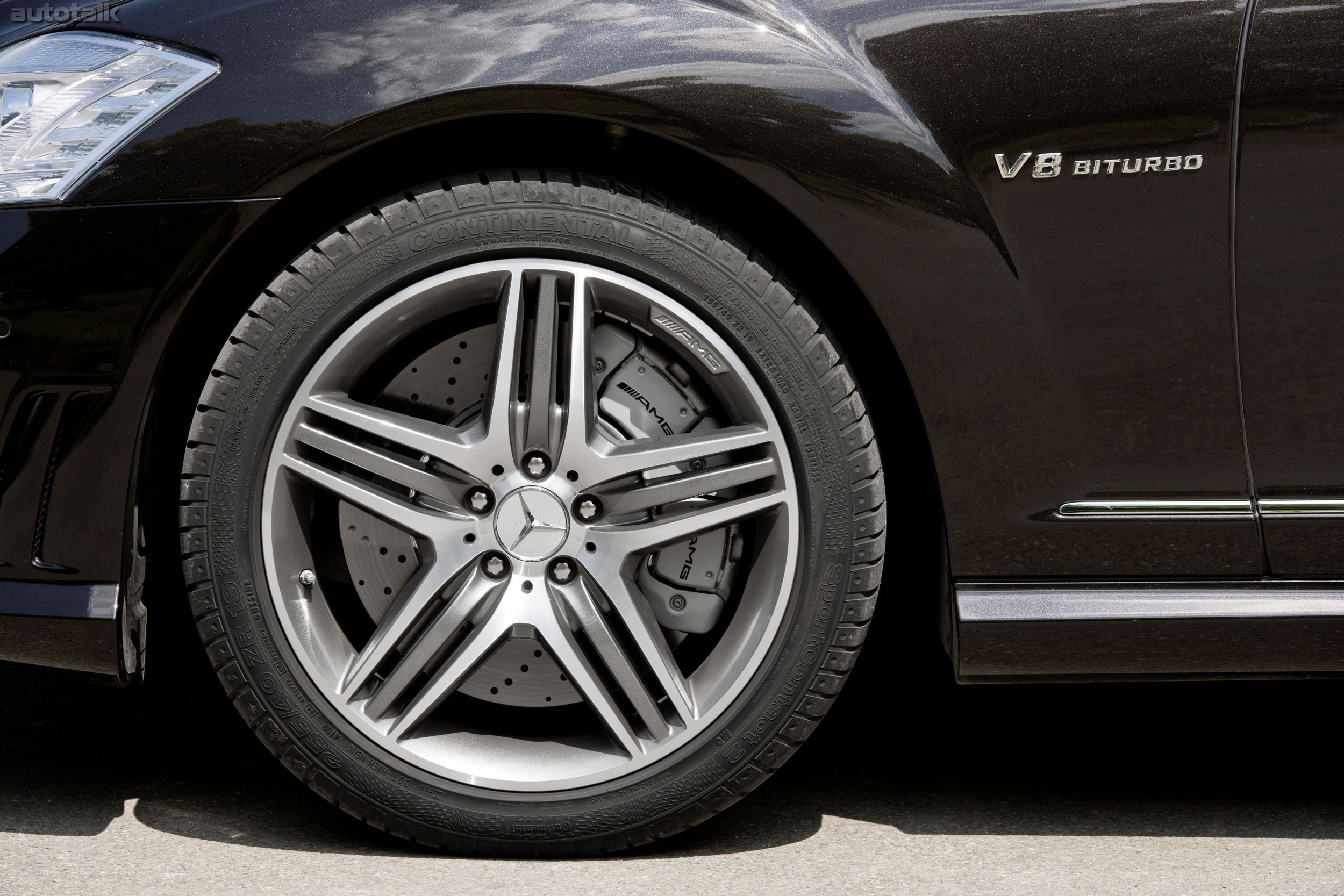 2011 Mercedes-Benz S63 AMG