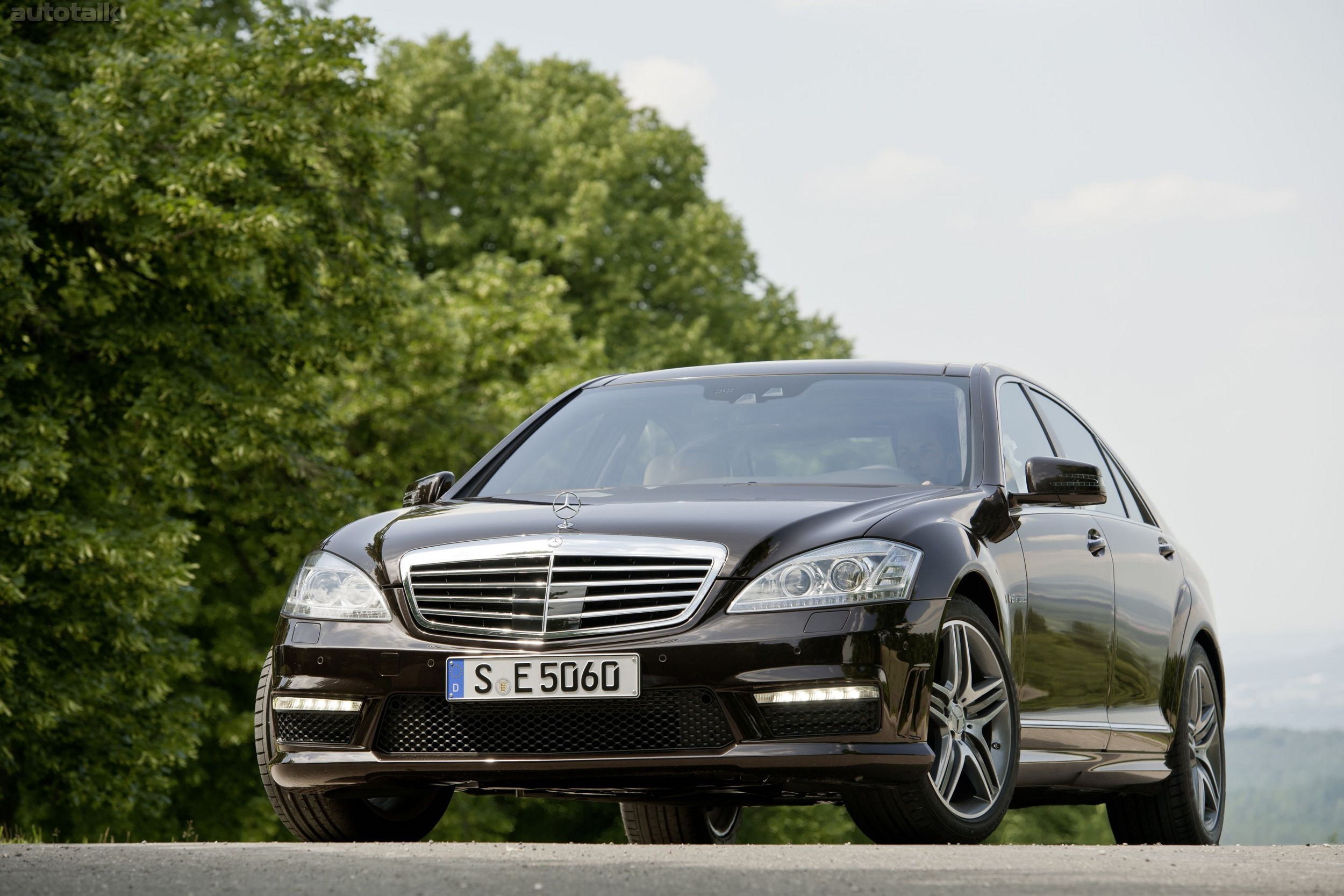 2011 Mercedes-Benz S63 AMG