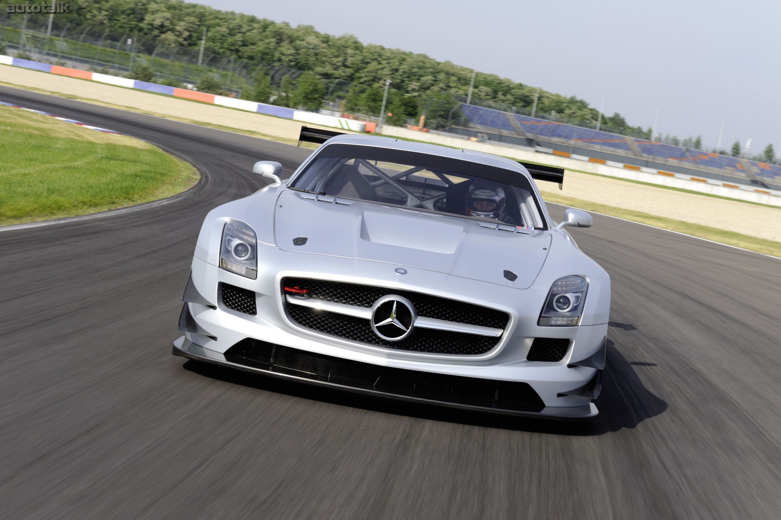2011 Mercedes-Benz SLS AMG GT3