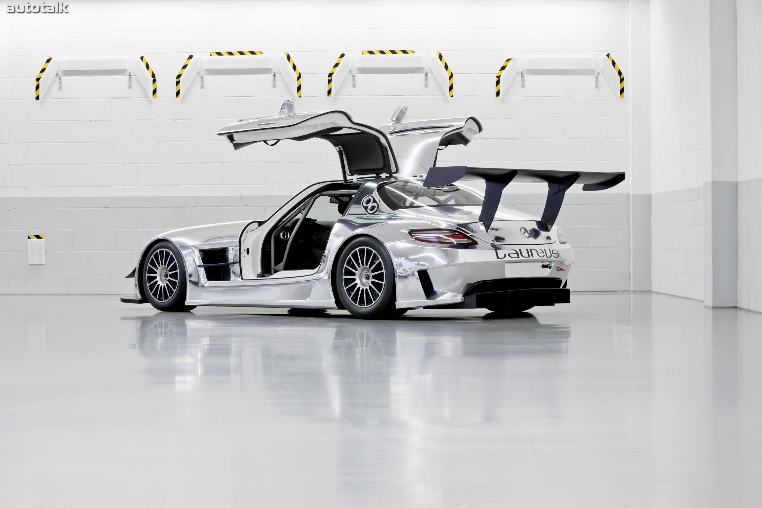 2011 Mercedes-Benz SLS AMG GT3