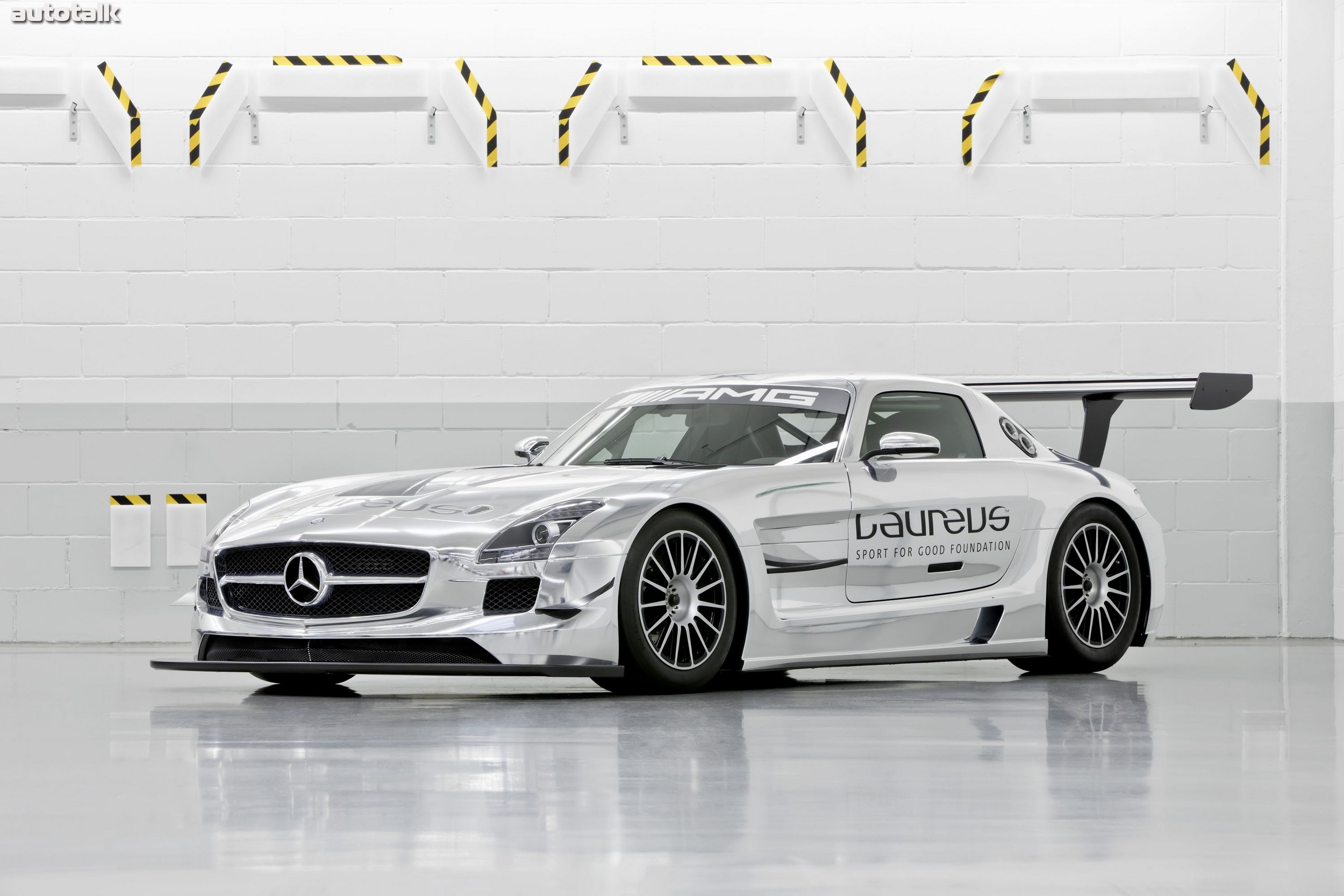 2011 Mercedes-Benz SLS AMG GT3
