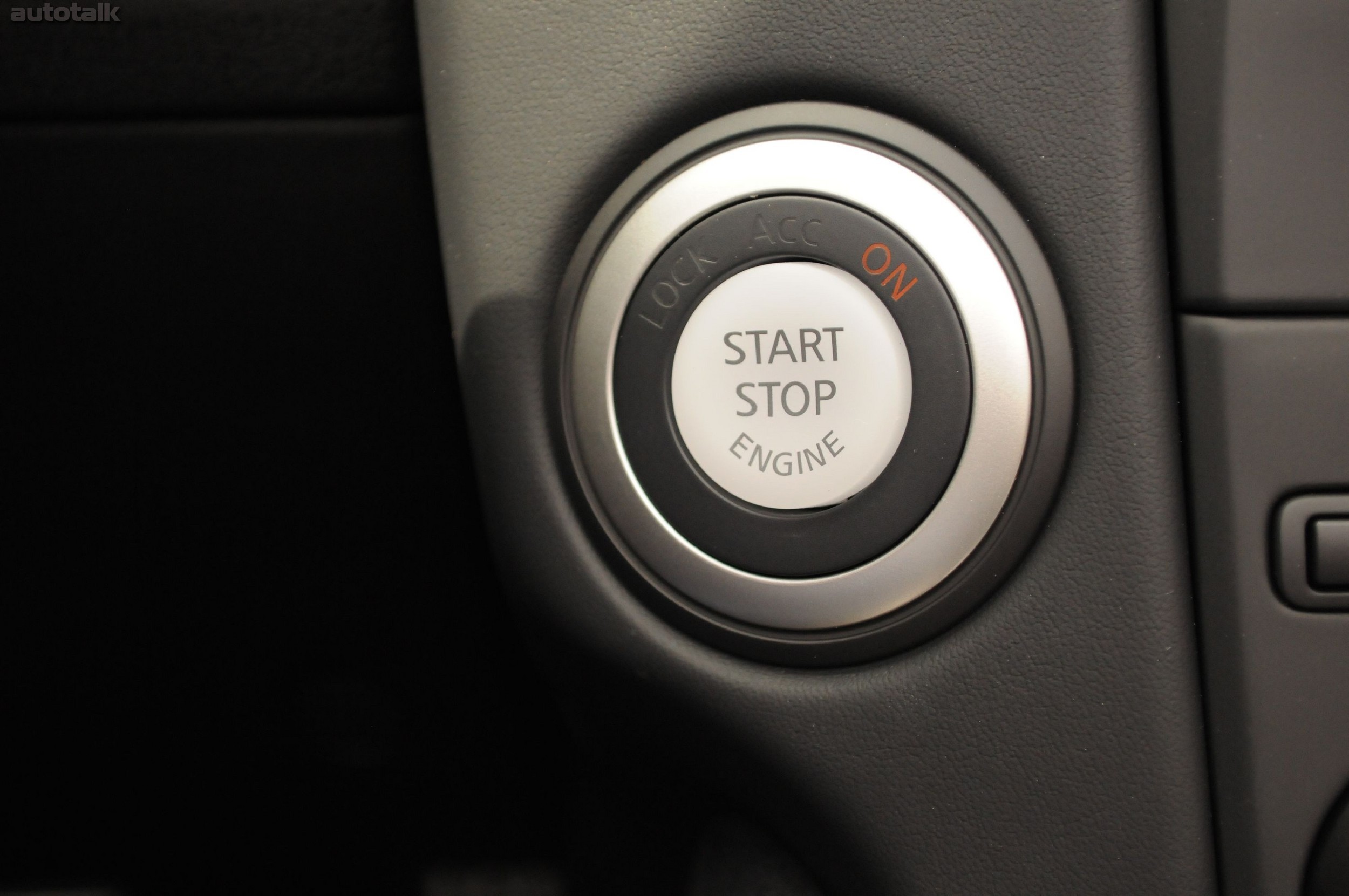 2011 Nissan 370Z Roadster Review