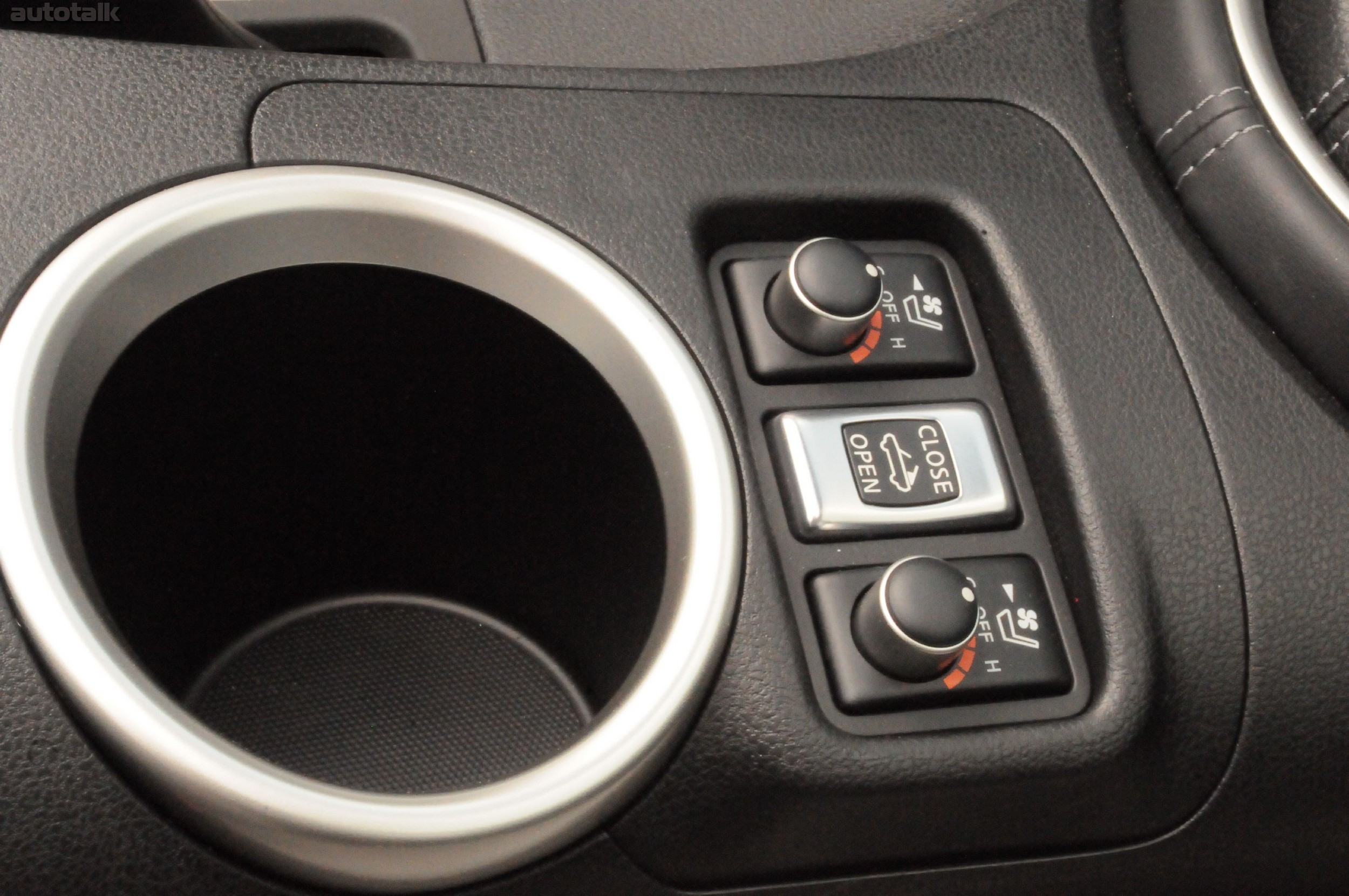 2011 Nissan 370Z Roadster Review