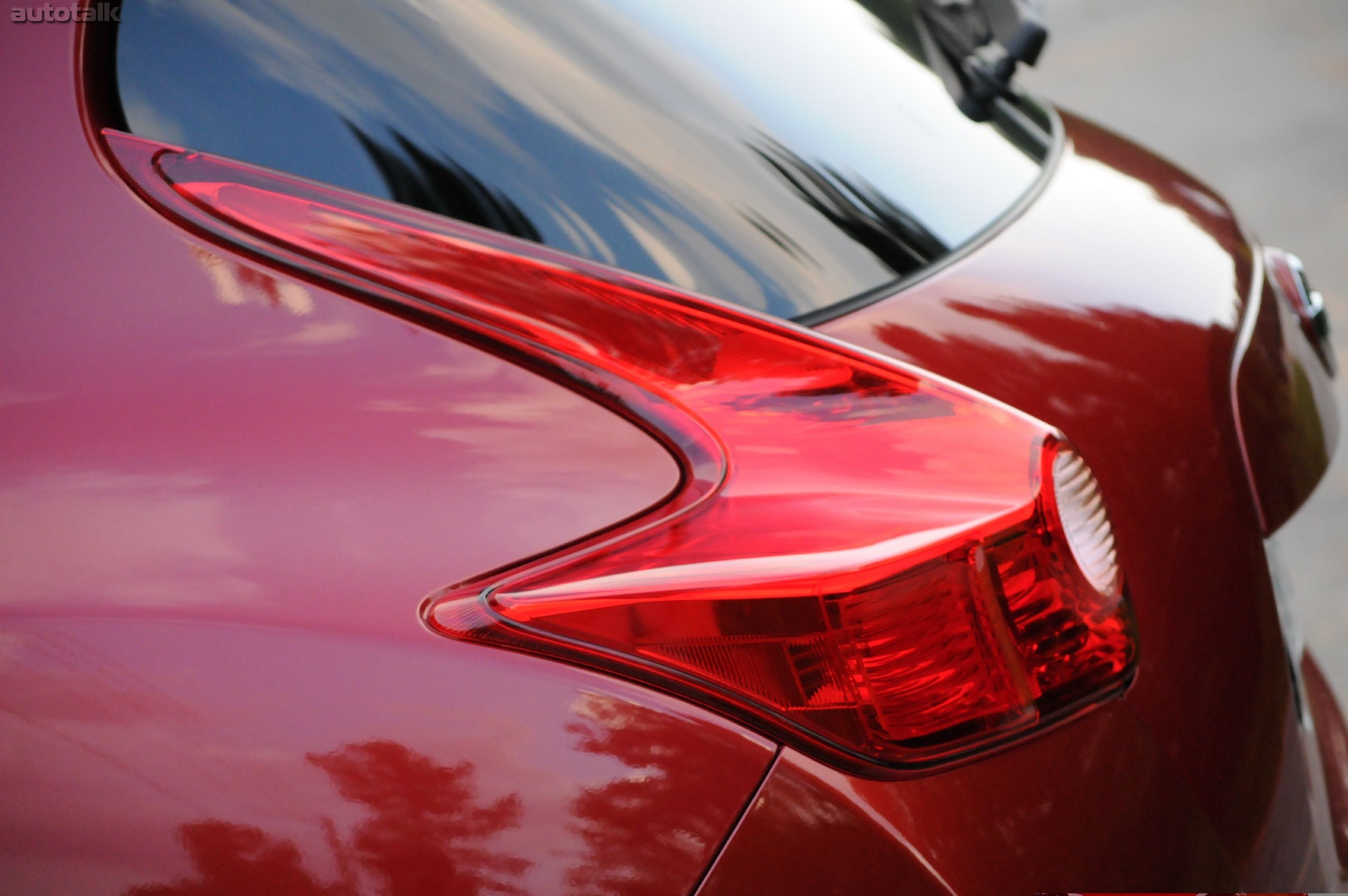 2011 Nissan Juke Review