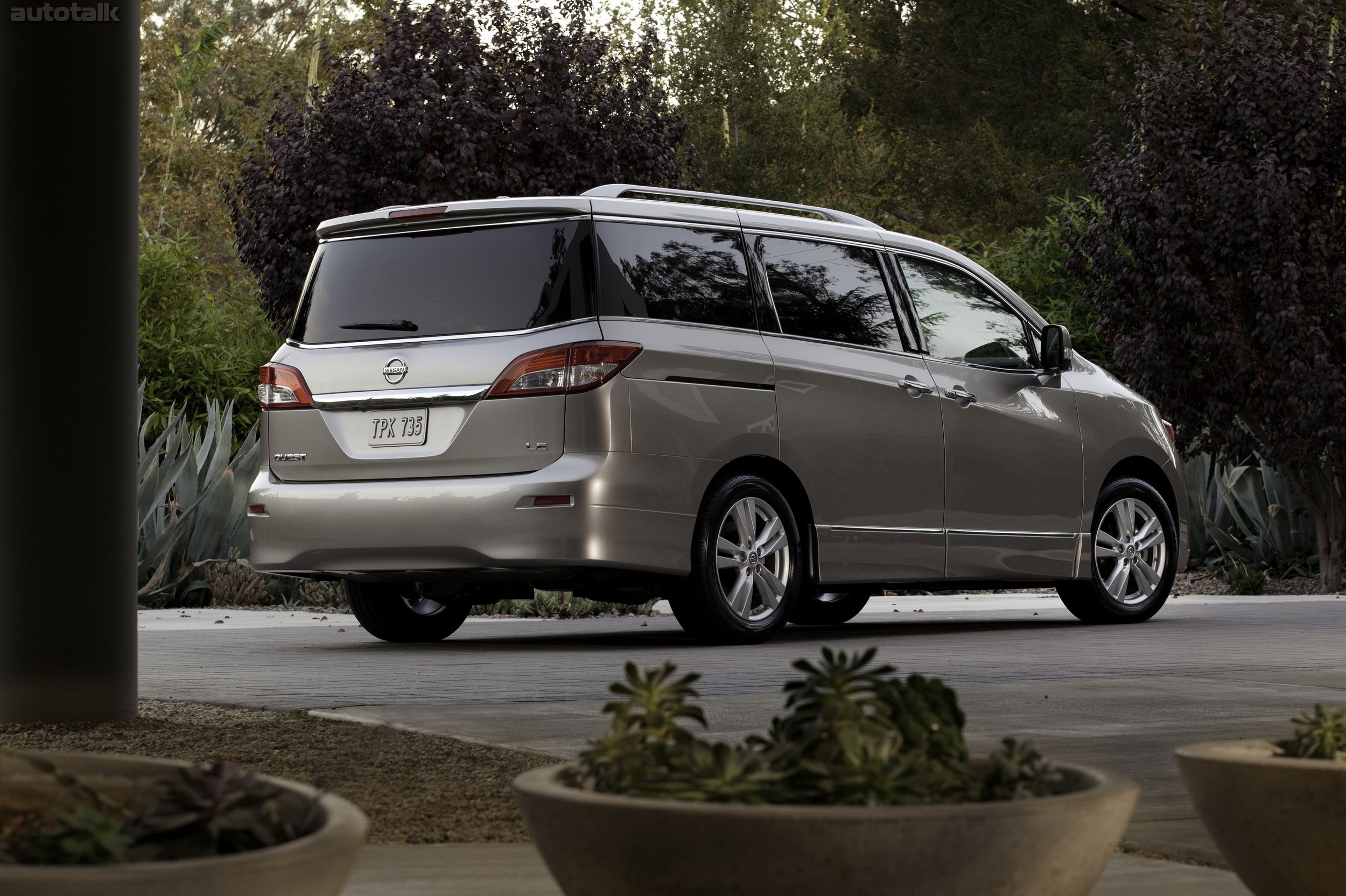 2011 Nissan Quest
