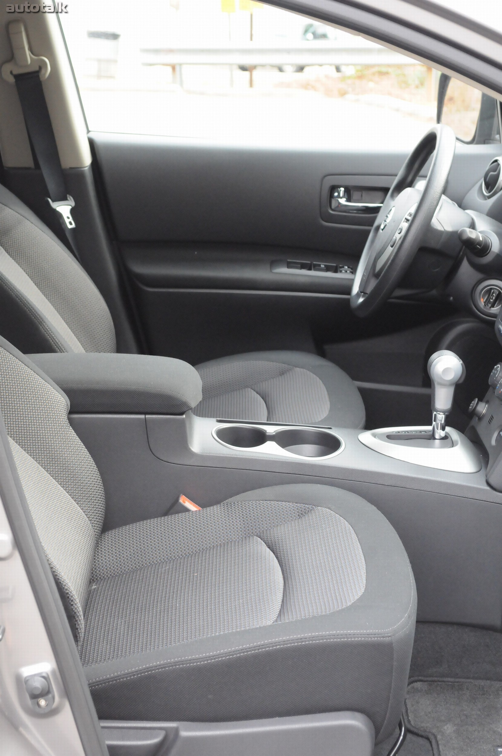 2011 Nissan Rogue Review