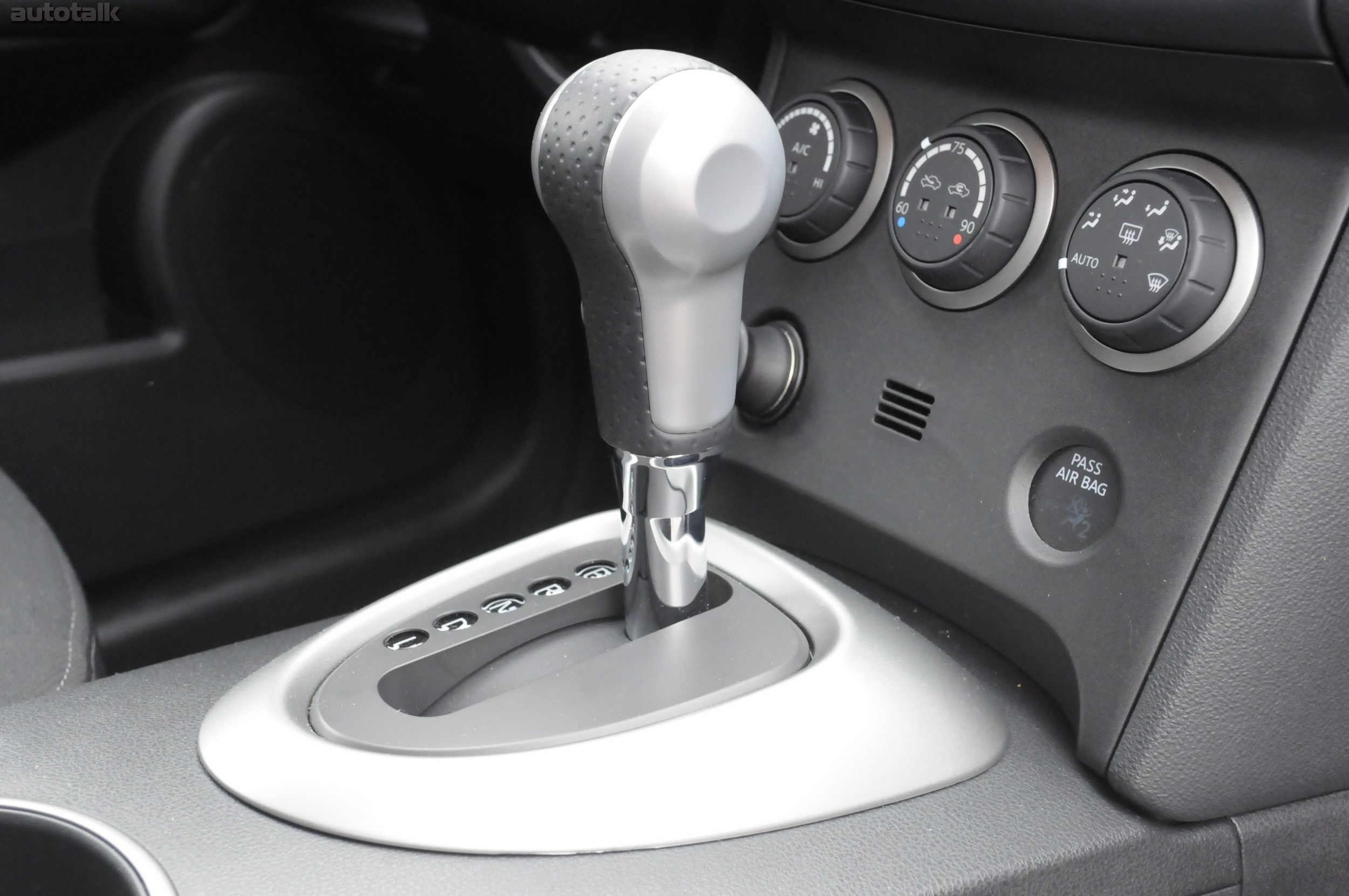 2011 Nissan Rogue Review